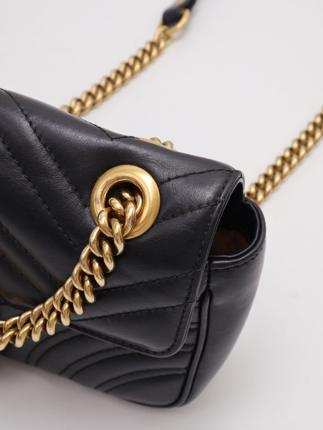 GUCCI Marmont Matelasse斜背包 - 22迷你黑金