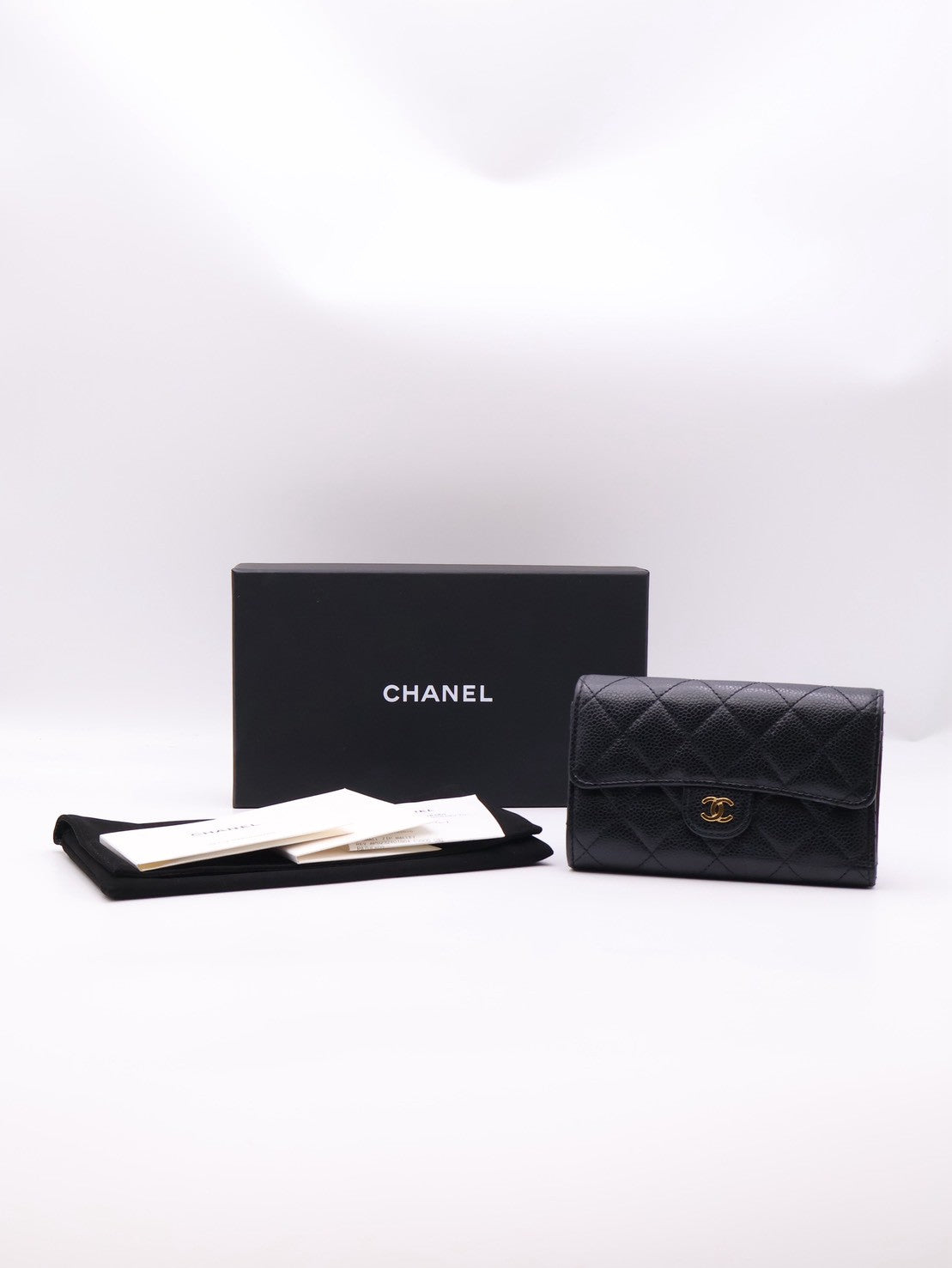 CHANEL 經典粒面牛皮中夾 - 黑金