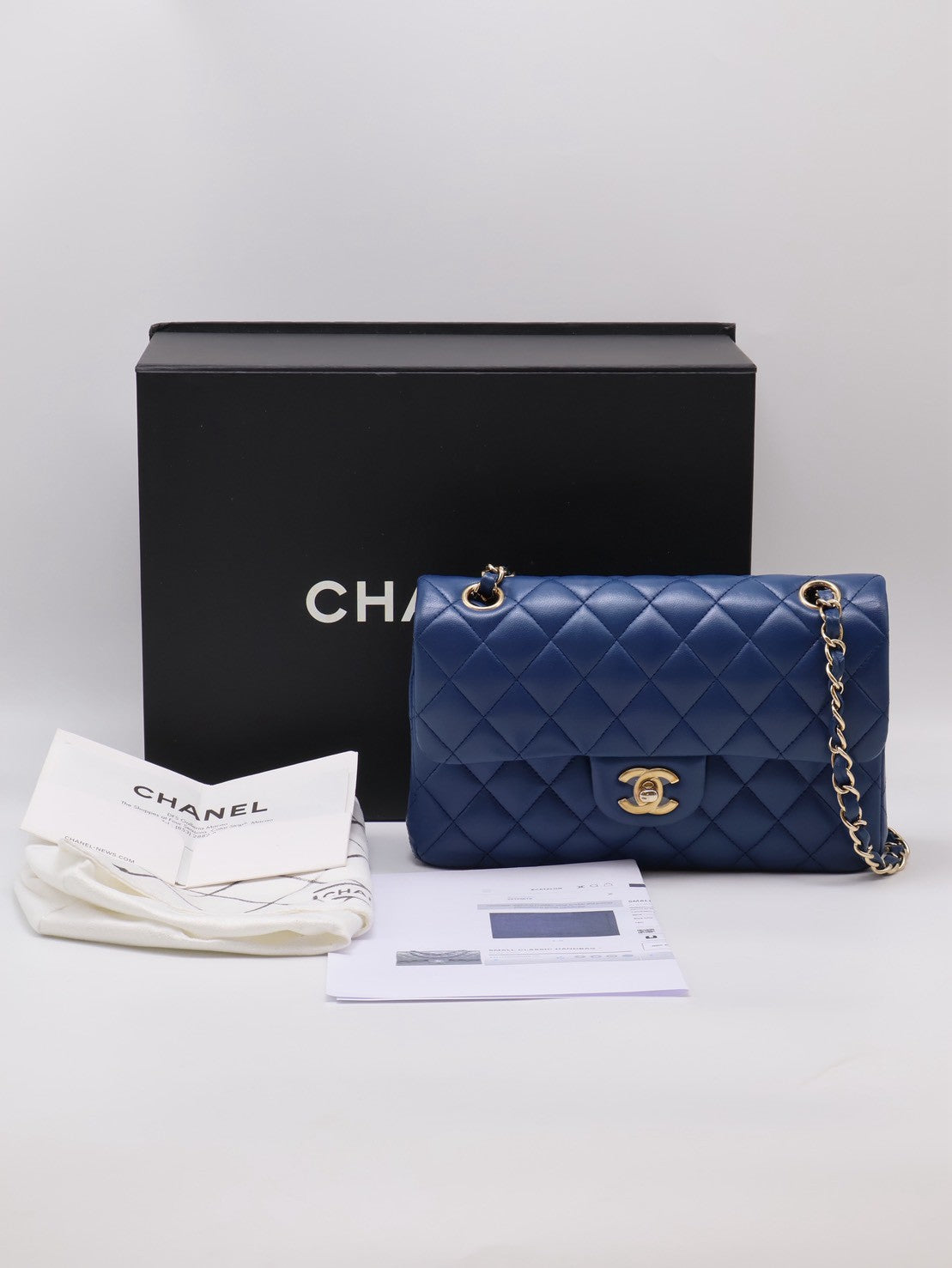 CHANEL 經典口蓋包 CF23 - 羊皮寶藍金25開