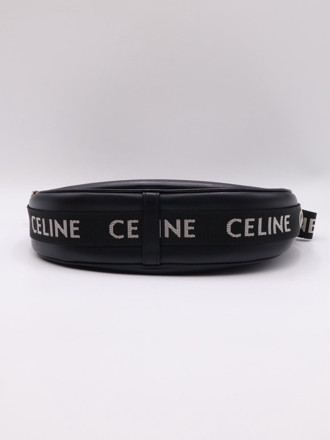 CELINE 字母背帶牛皮AVA腋下包 - 黑