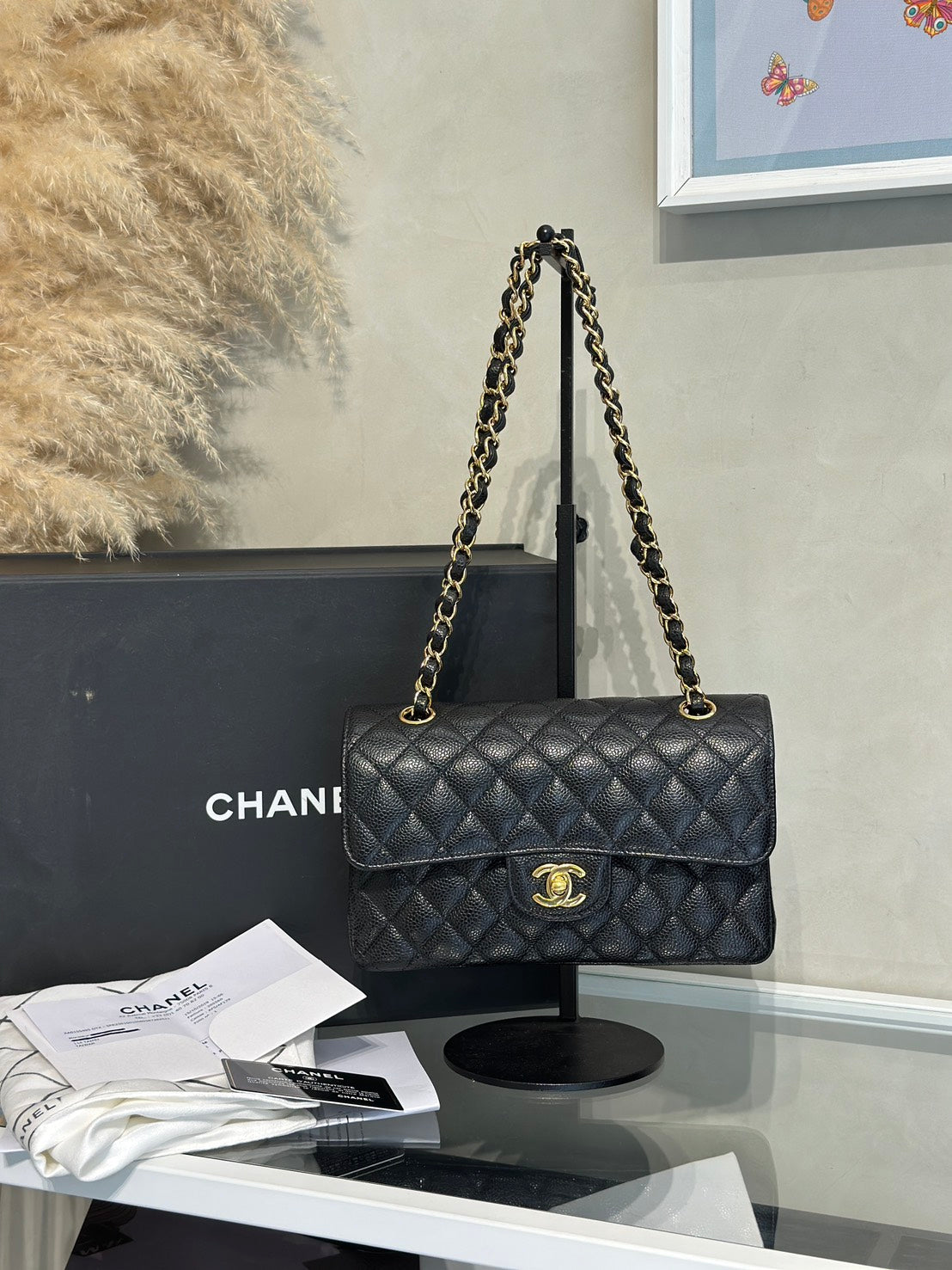 CHANEL 經典口蓋包 CF23 - 粒面牛皮黑金28開