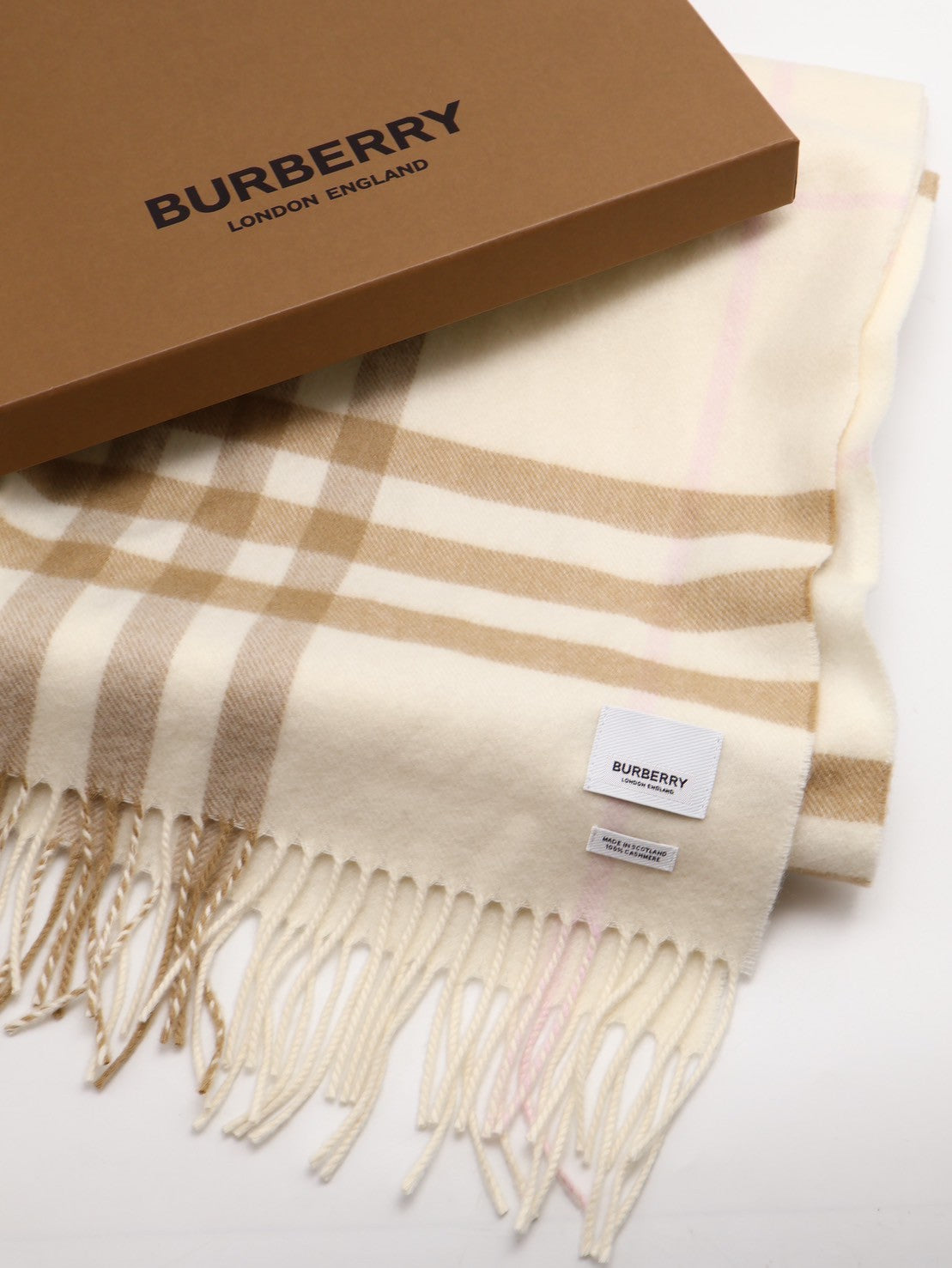 BURBERRY 經典格紋流蘇圍巾 - 米