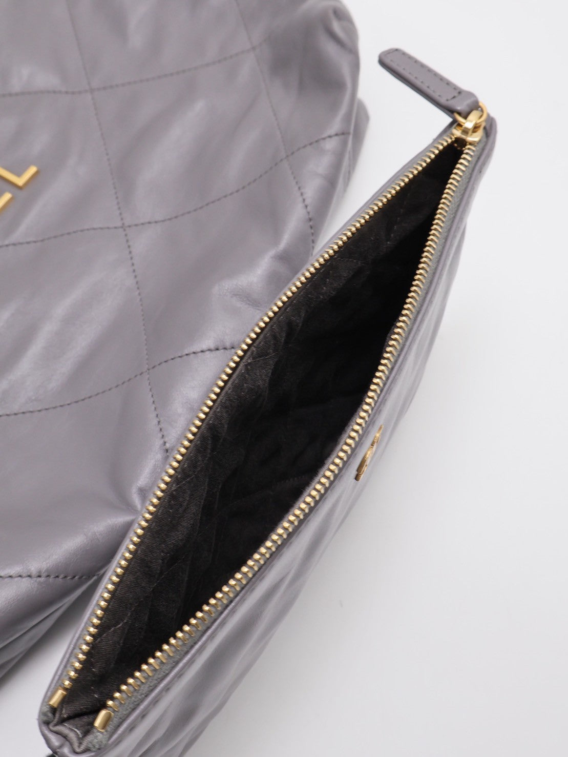 CHANEL 22 Bag - 中號深灰金