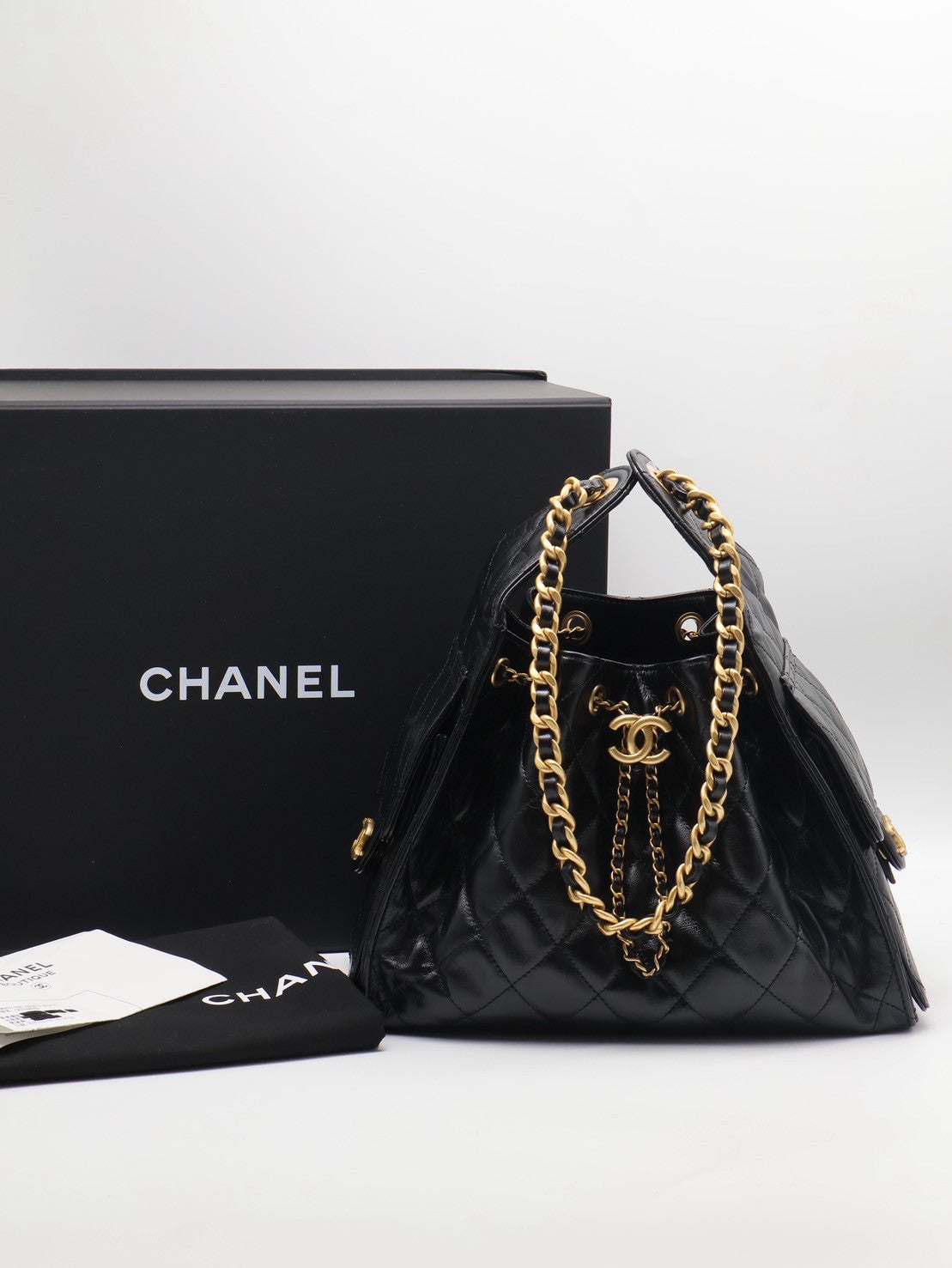 CHANEL 25 Hobo bag - 皺褶小牛皮小號黑金