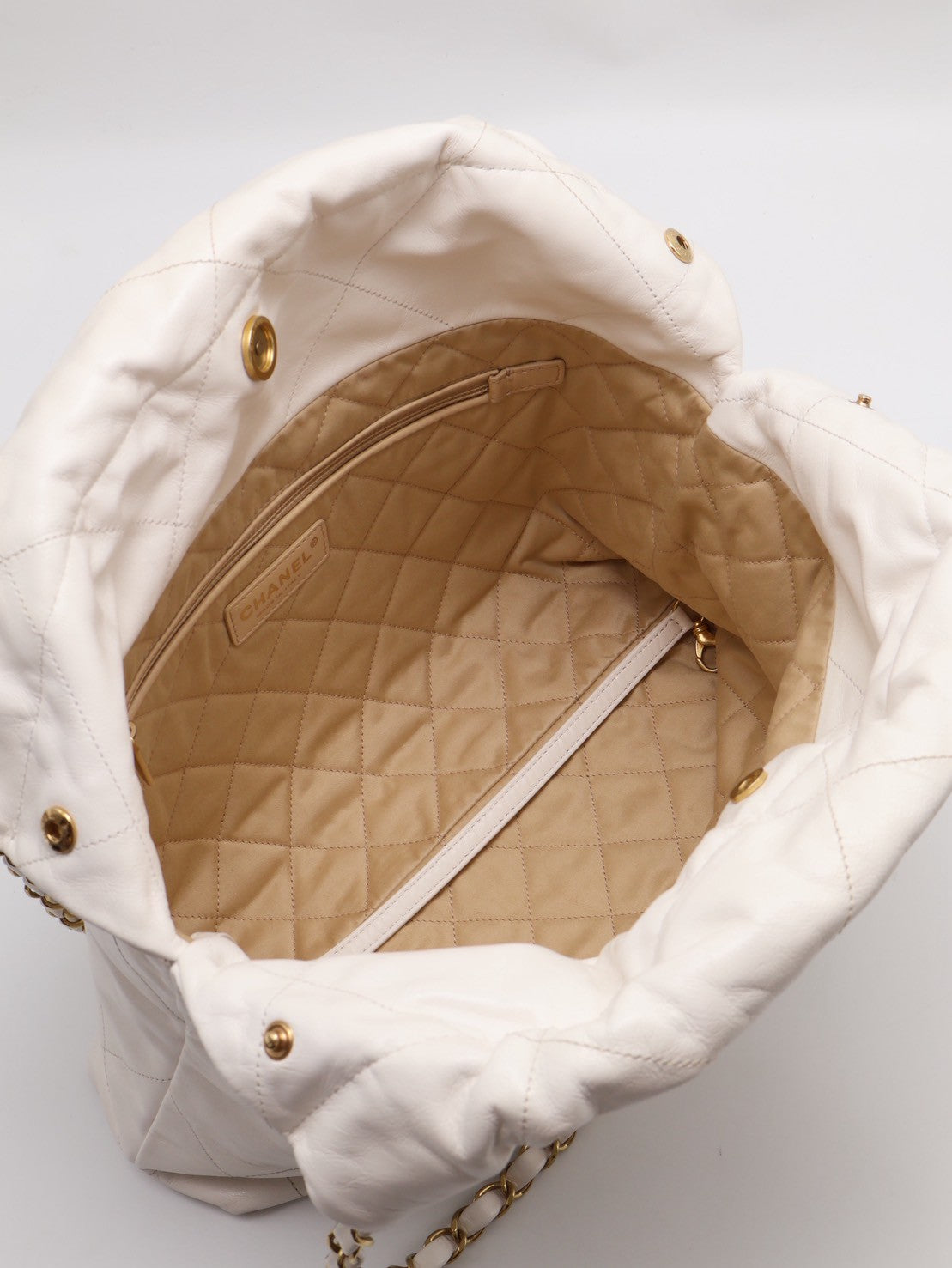 CHANEL 22 Bag - 小號白金