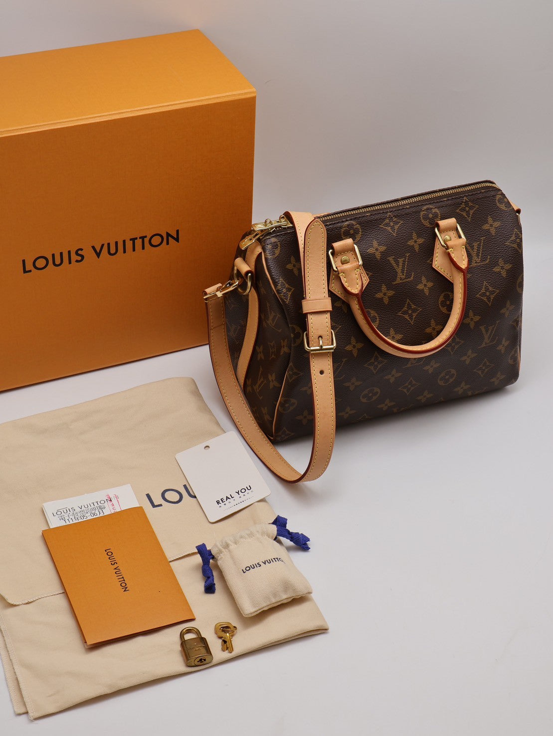 LOUIS VUITTON Speedy 25
