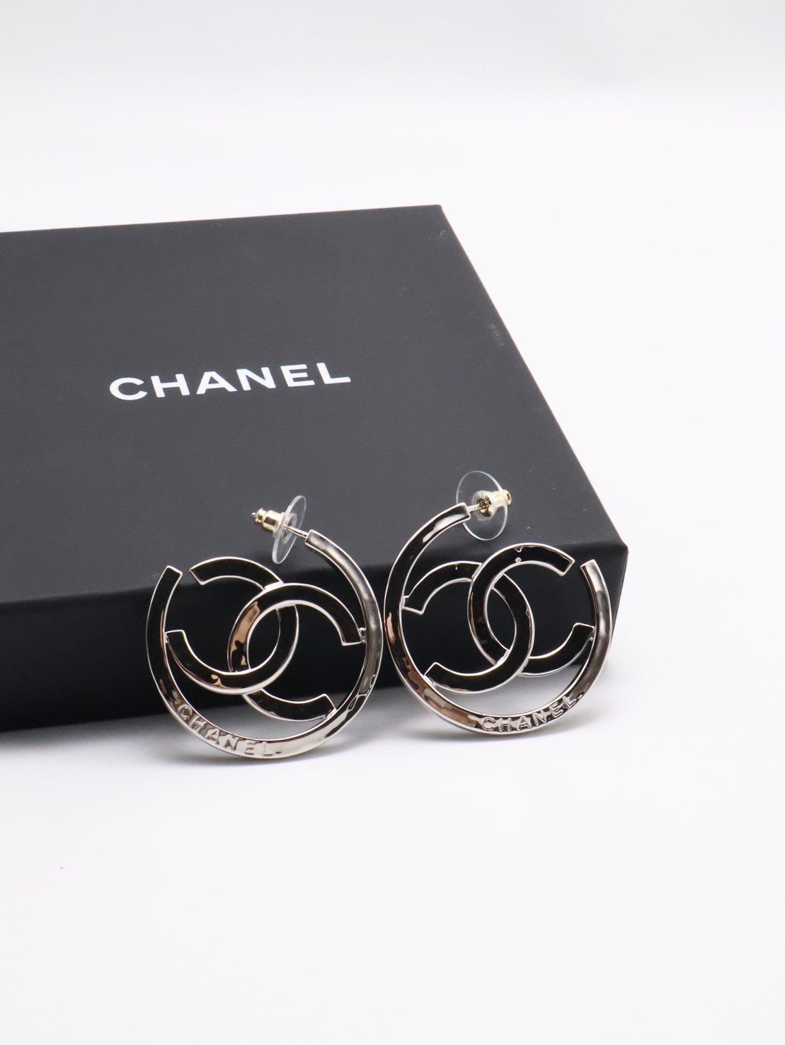 CHANEL 25C大圈雙C耳環