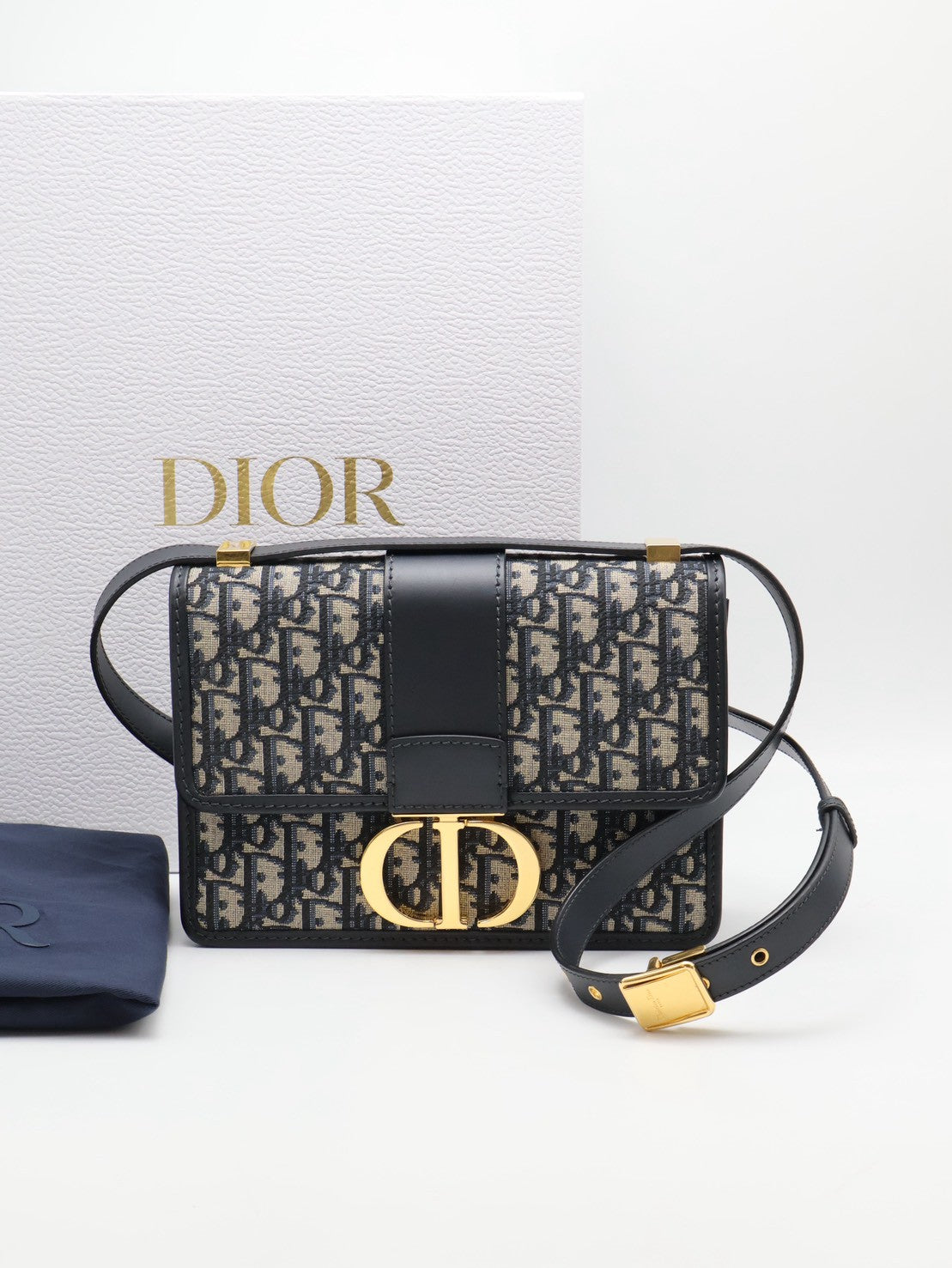 DIOR 30 Montaigne斜背包