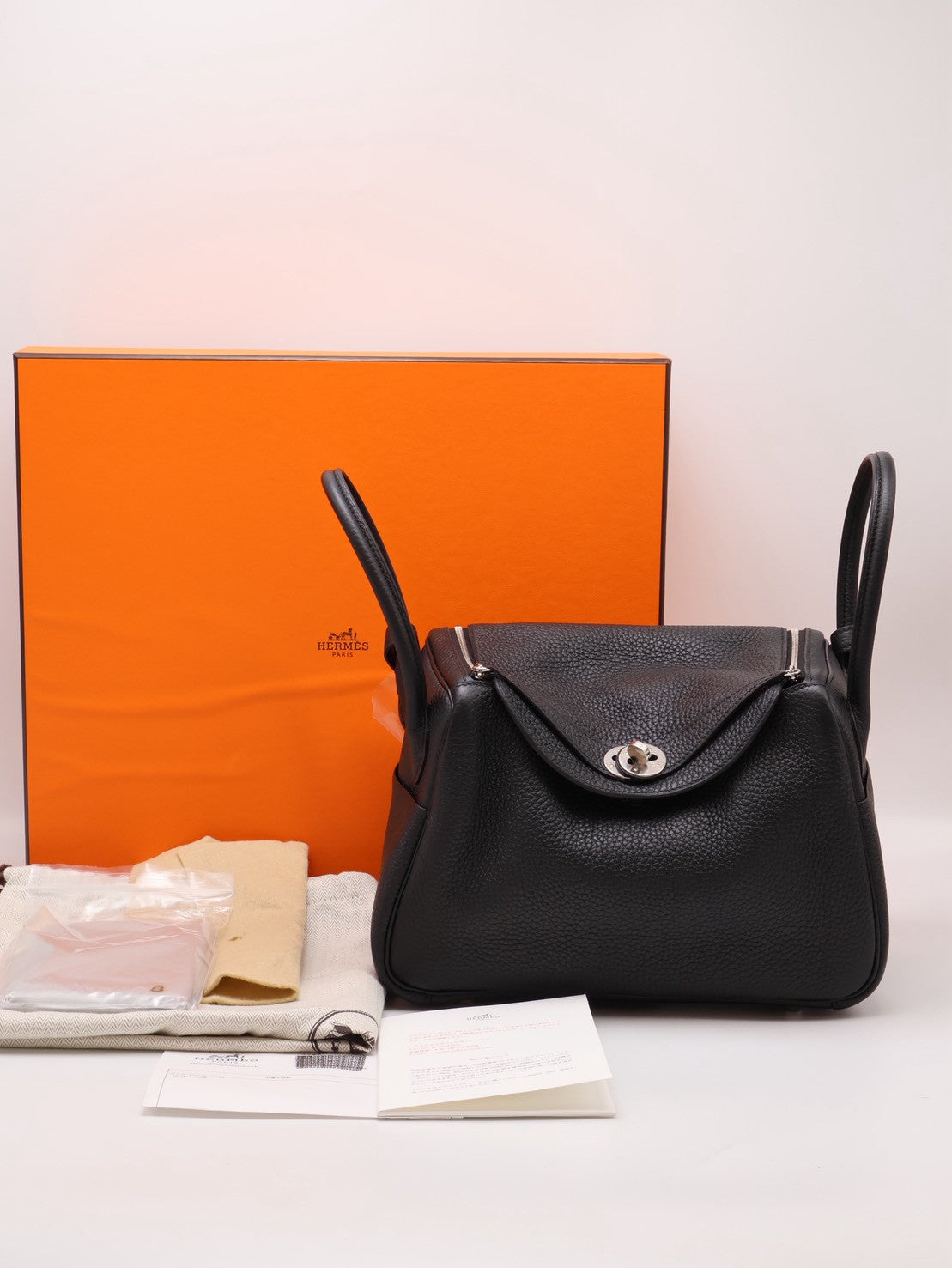 HERMES Lindy 26 - Noir 89 黑銀 U