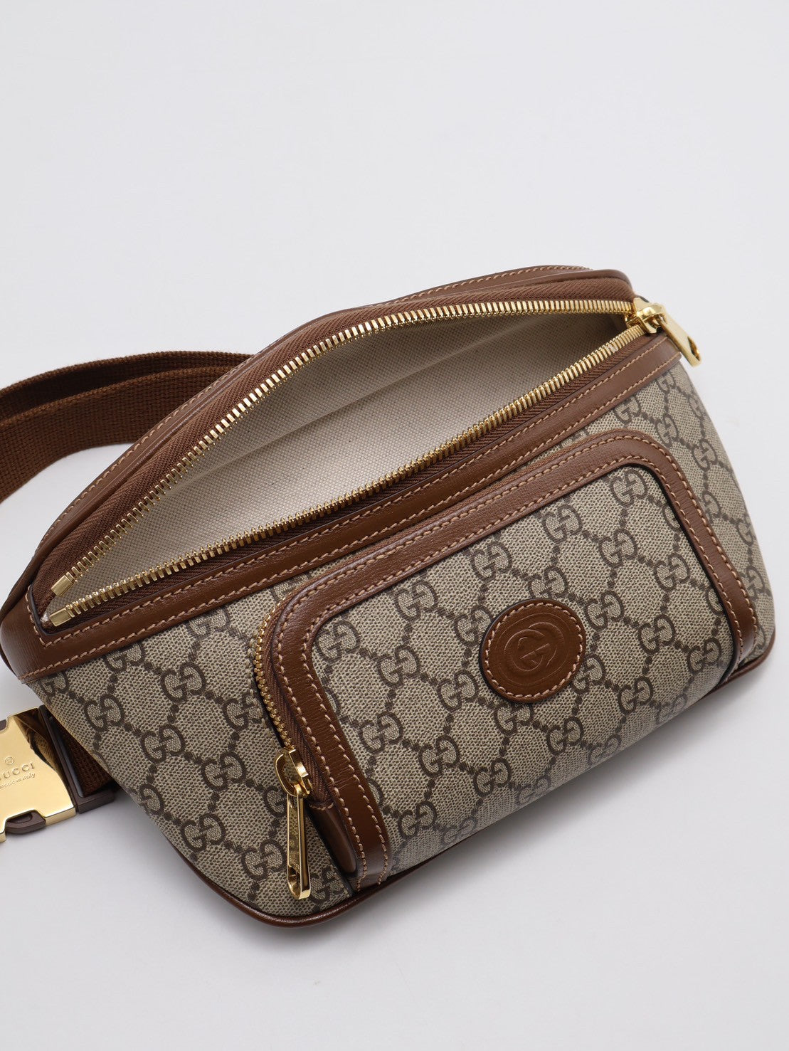 GUCCI 經典帆布老花腰包