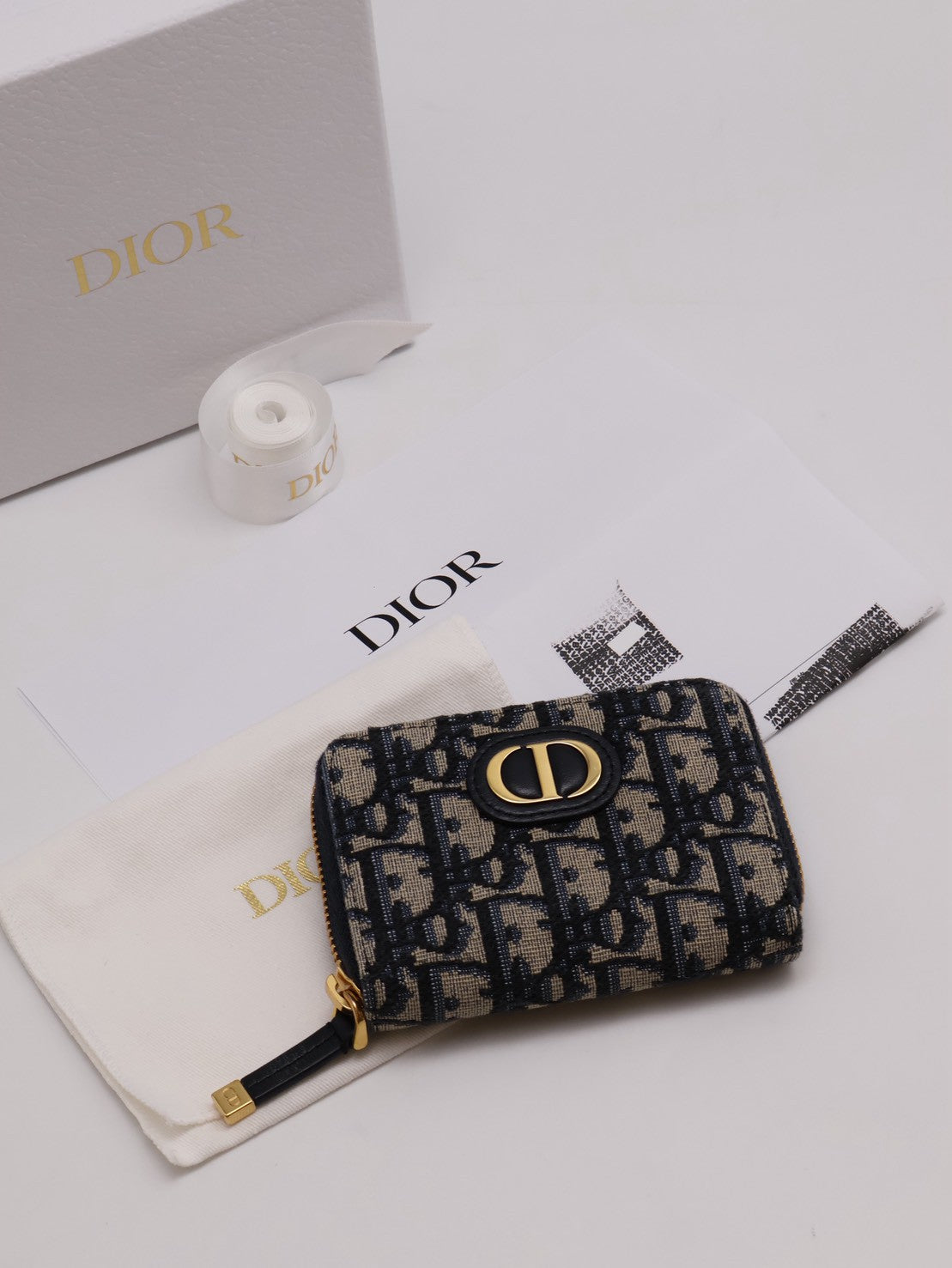 DIOR 30 Montaigne拉鍊零錢包
