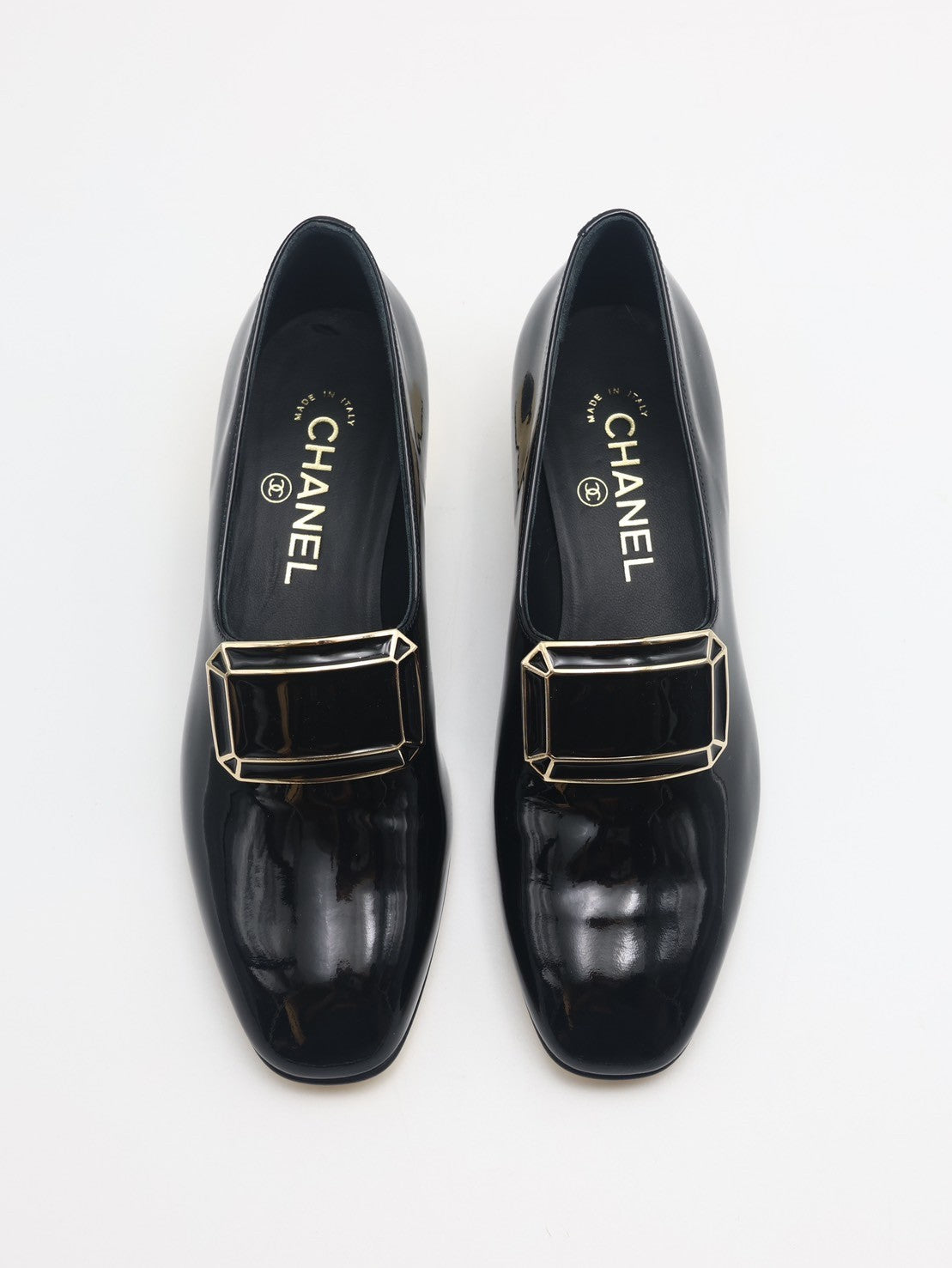 CHANEL 學院風低跟休閒鞋 - 亮面黑 36.5