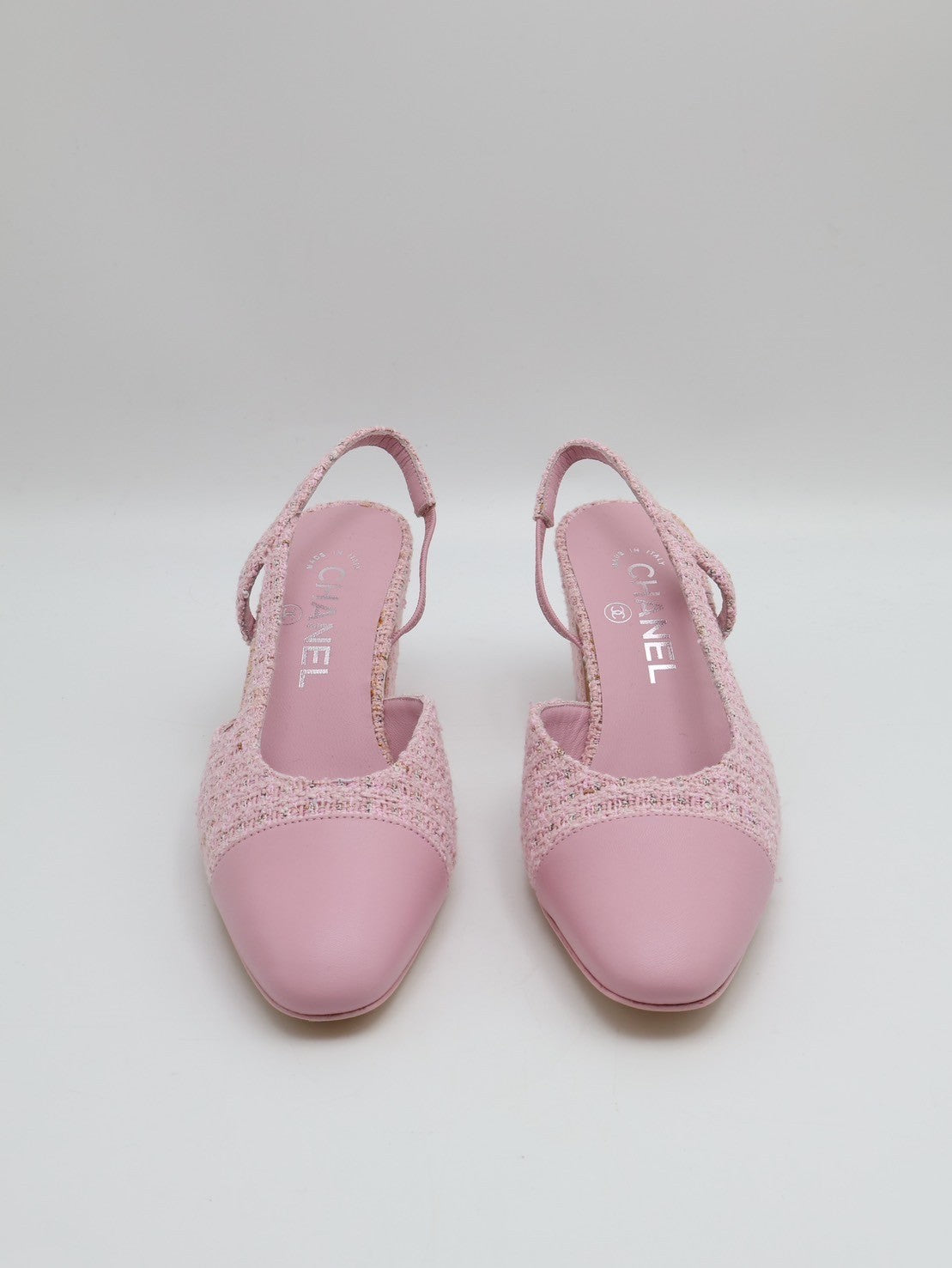 CHANEL 經典後繫帶中跟涼鞋 - 毛呢粉 36.5