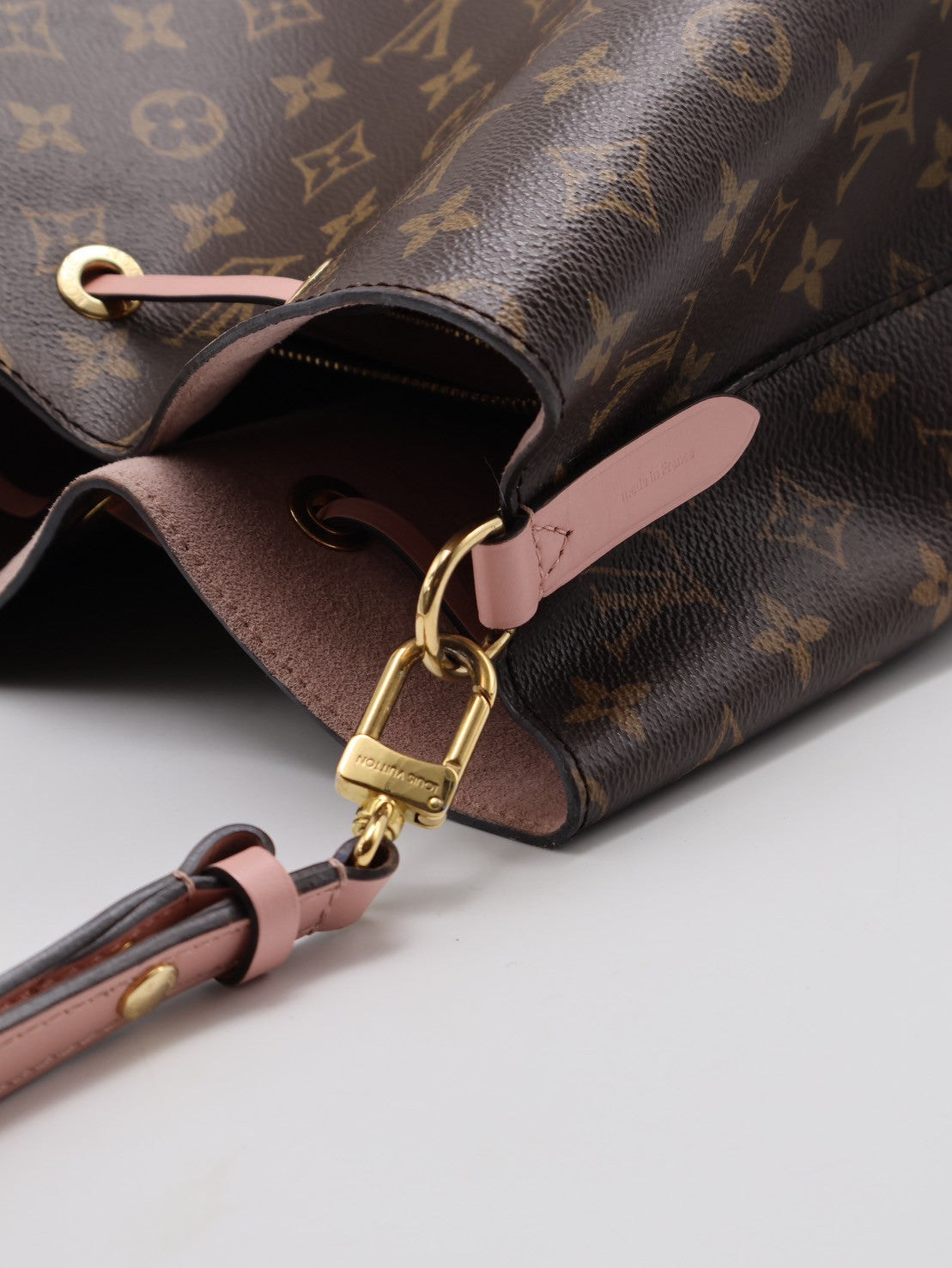 LOUIS VUITTON Neonoe水桶包 - MM粉