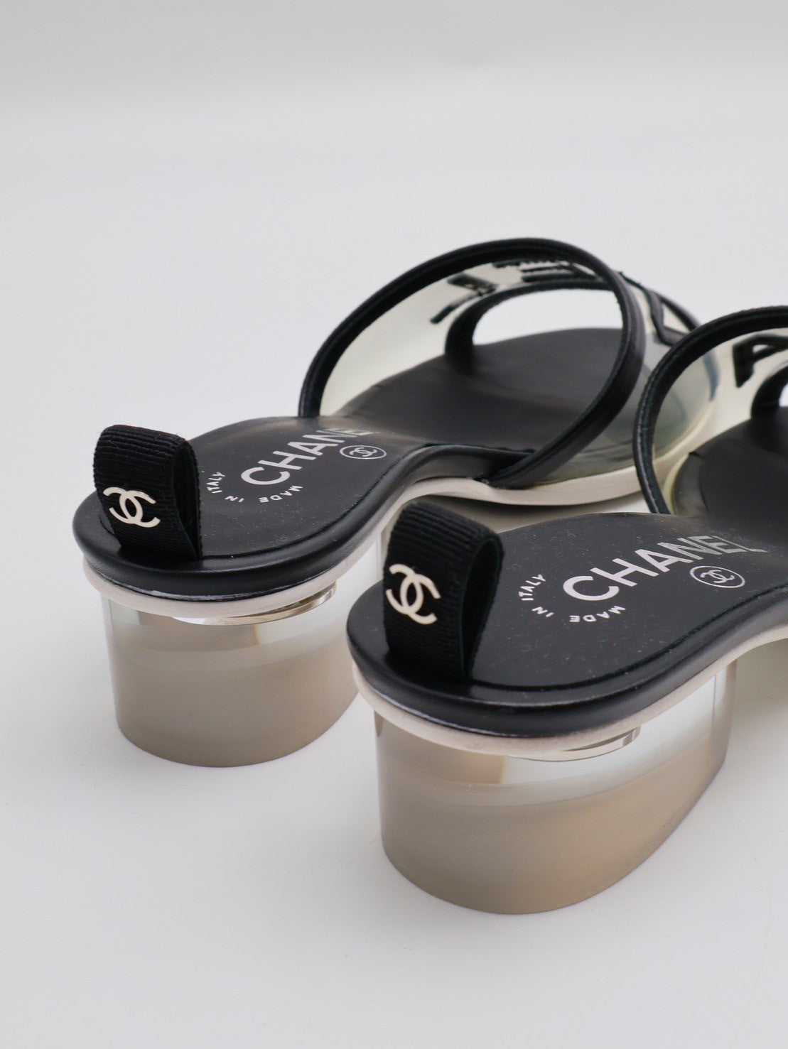 CHANEL 字母鞋面低跟拖鞋 - 黑 37