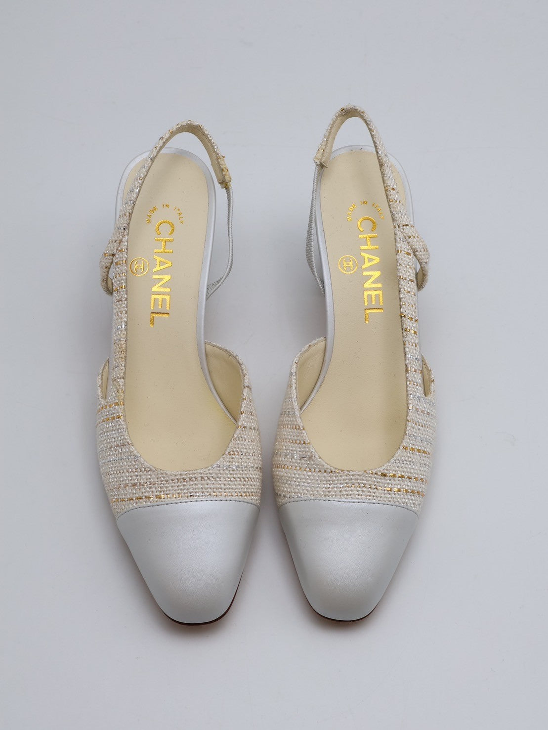 CHANEL 經典後繫帶中跟涼鞋 - 編織珍珠白 37