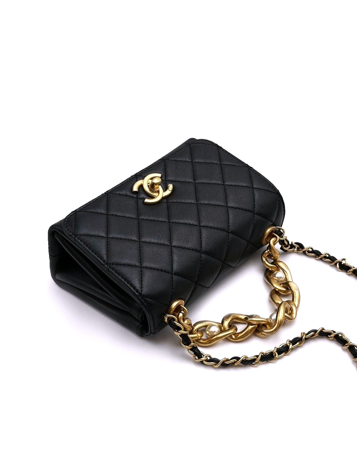 CHANEL 珍珠粗金鍊手提口蓋包 - 黑金