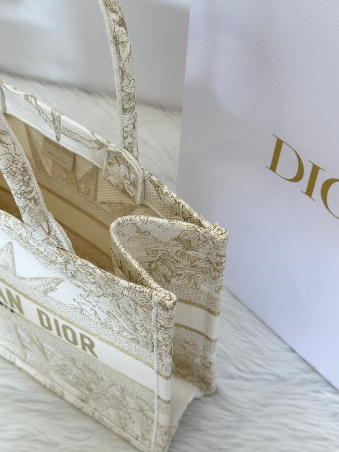 DIOR 刺繡無限夢境Tote - 中號白金