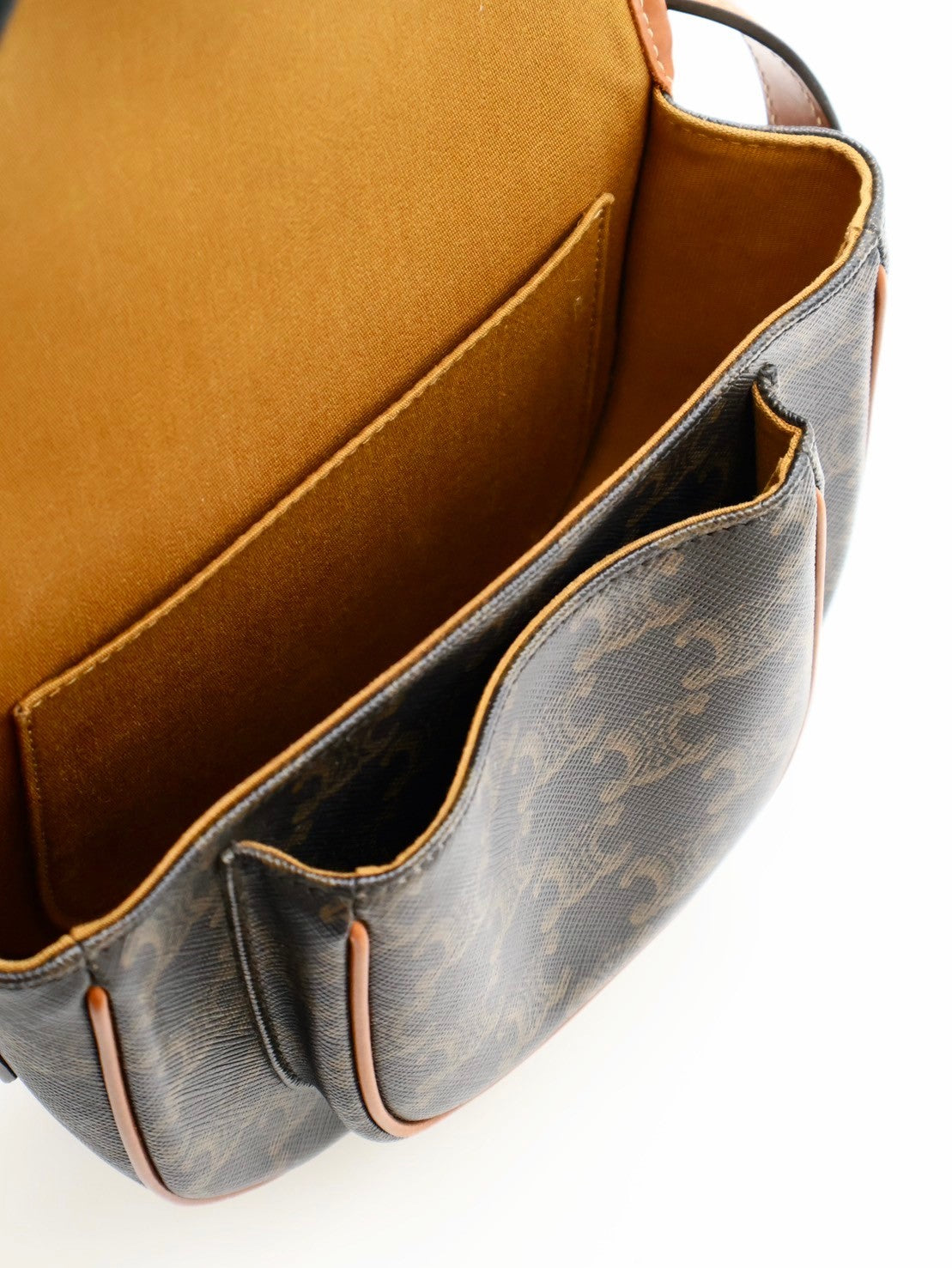 CELINE 凱旋帆布馬鞍包