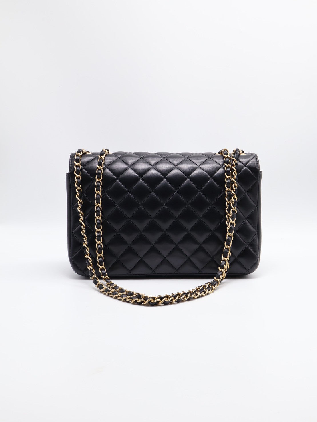 CHANEL 琺瑯釦雙層口蓋包 - 黑金26開