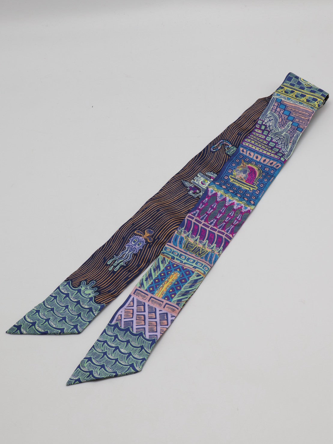 HERMES Super Silk Quest絲巾大冒險Twilly - 鈷藍/黃