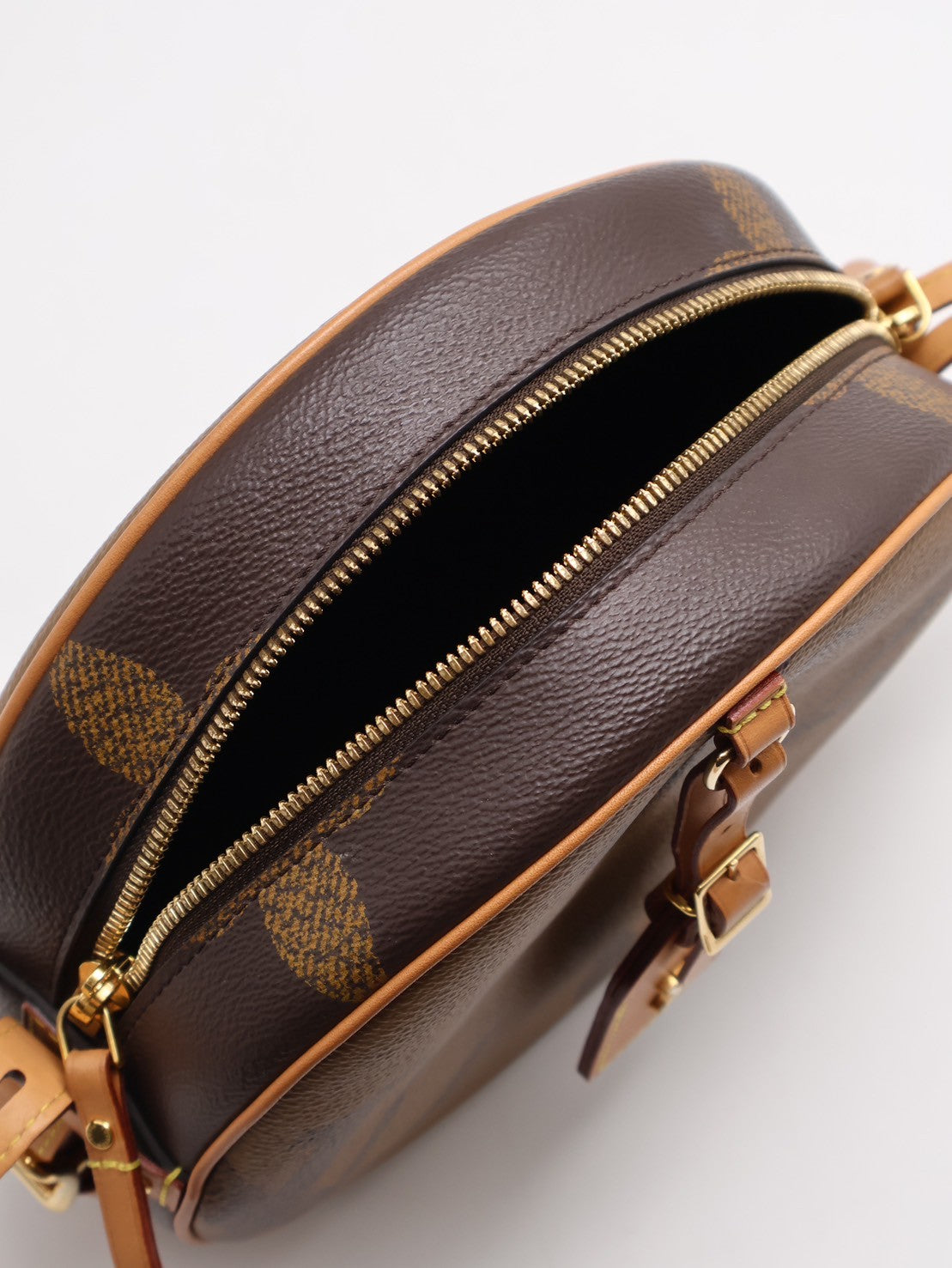 LOUIS VUITTON 拚色圓餅包