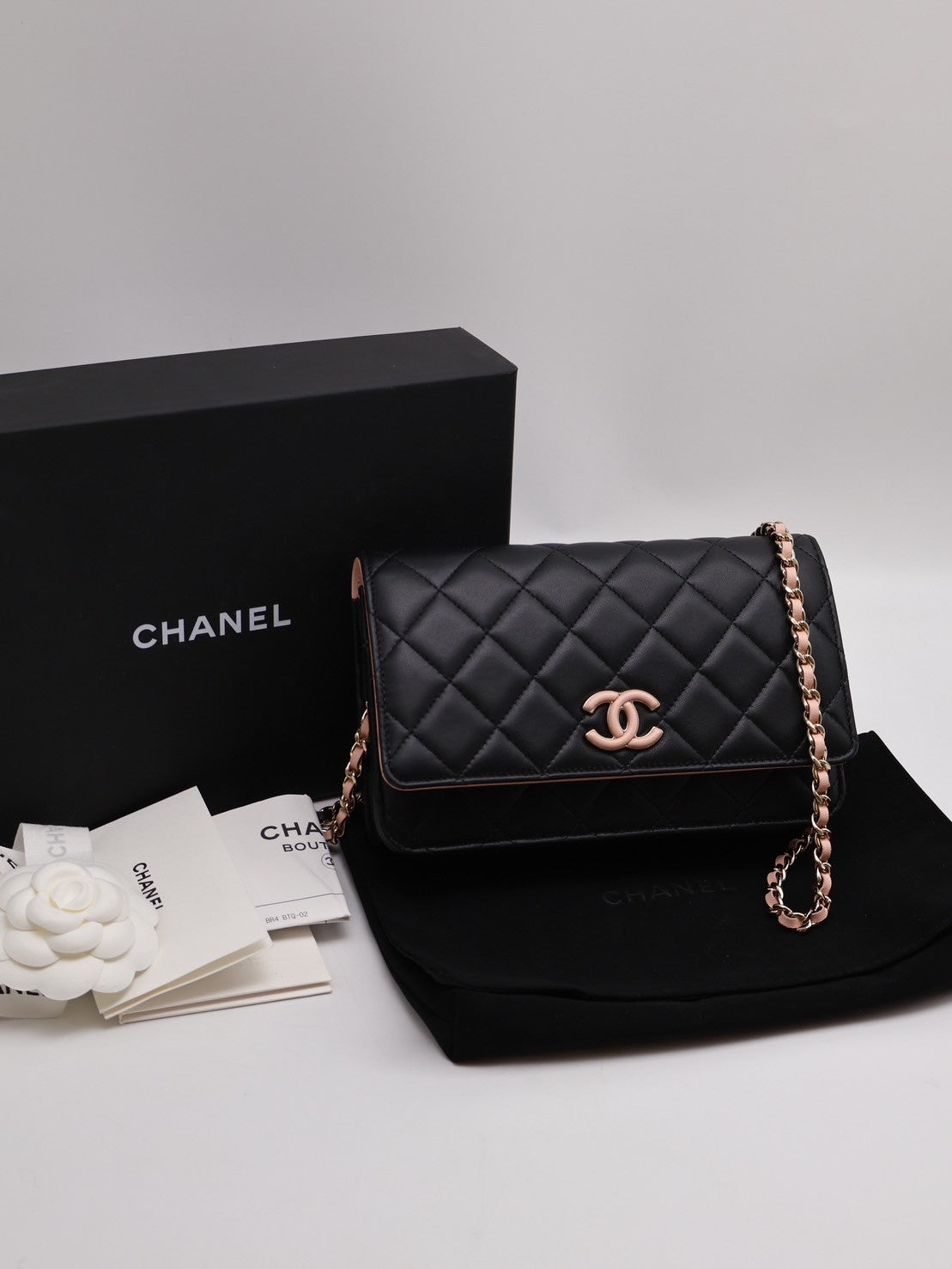 CHANEL 24C季節款拚色WOC - 黑粉