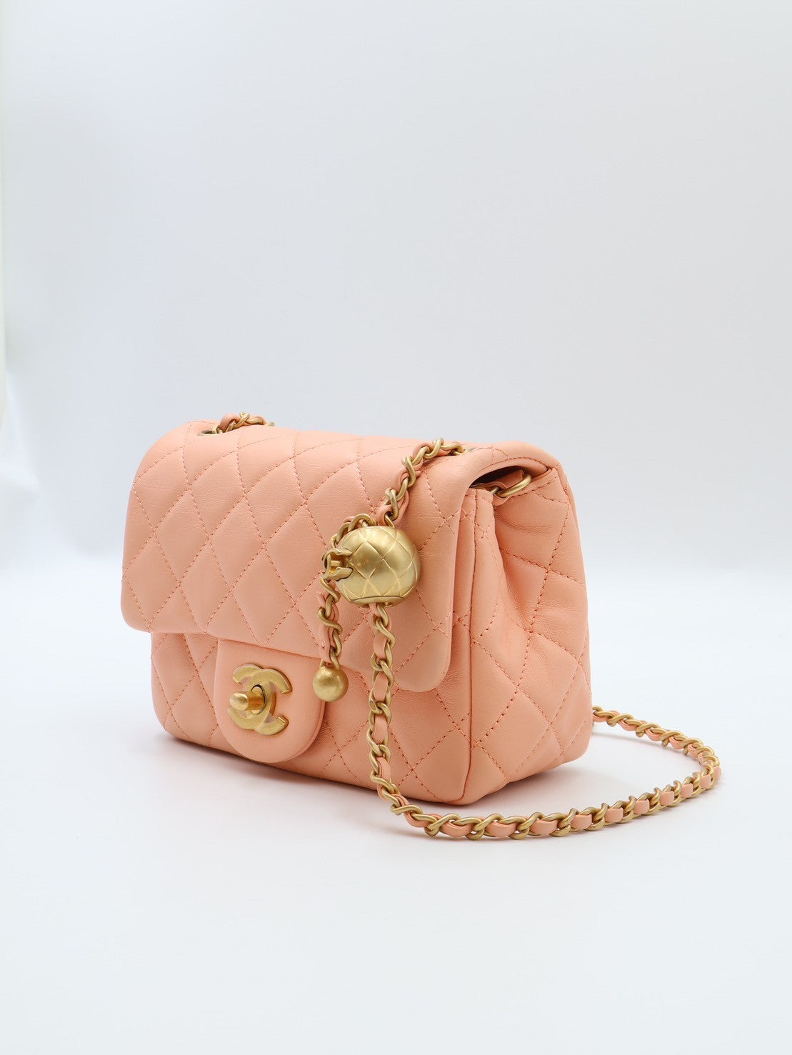 CHANEL 經典口蓋包方胖子 17 - 金球珊瑚粉