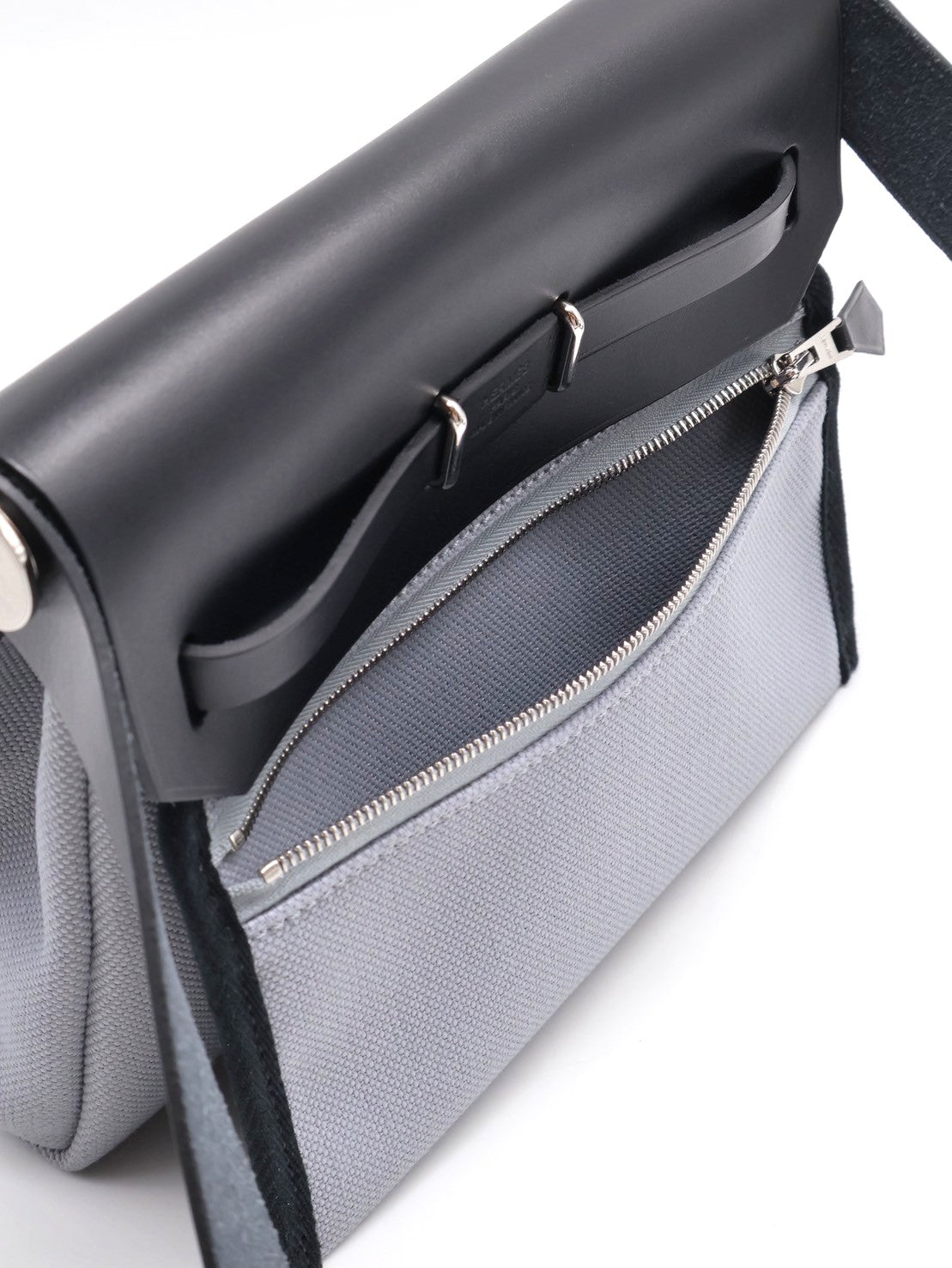 HERMES Herbag zip 20 - 木偶灰 / 黑銀
