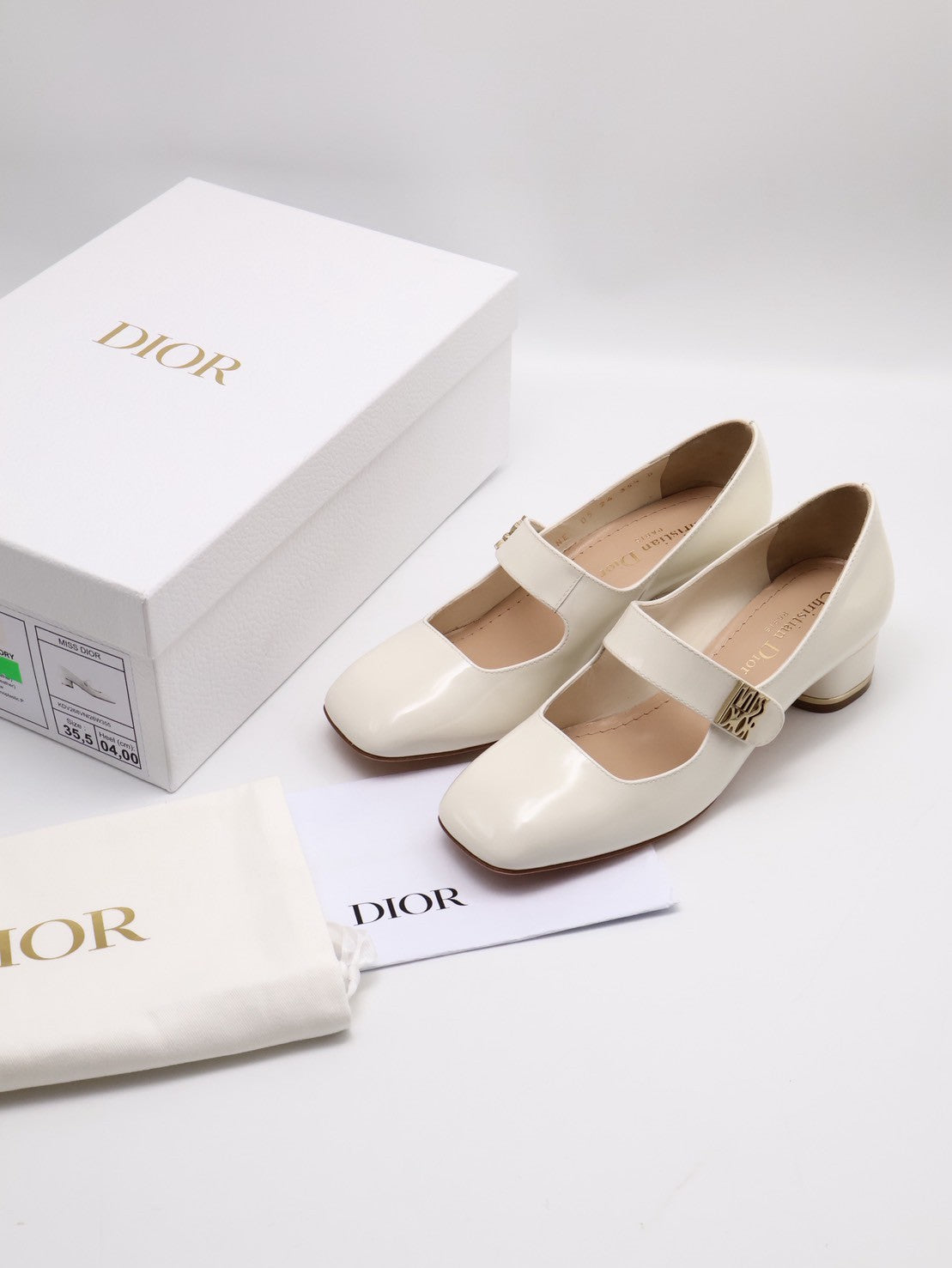 DIOR Miss Dior漆皮低跟瑪莉珍鞋 - 米白 35.5