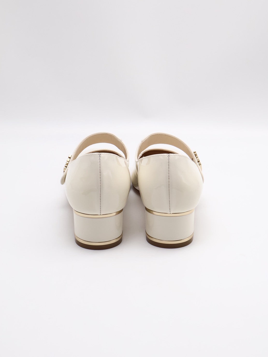 DIOR Miss Dior漆皮低跟瑪莉珍鞋 - 米白 35.5
