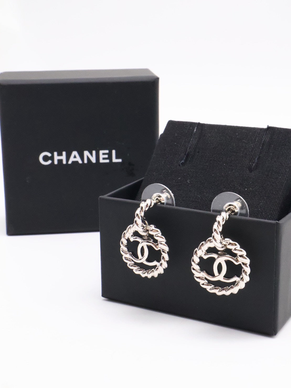 CHANEL 25C麻花圈雙C耳環