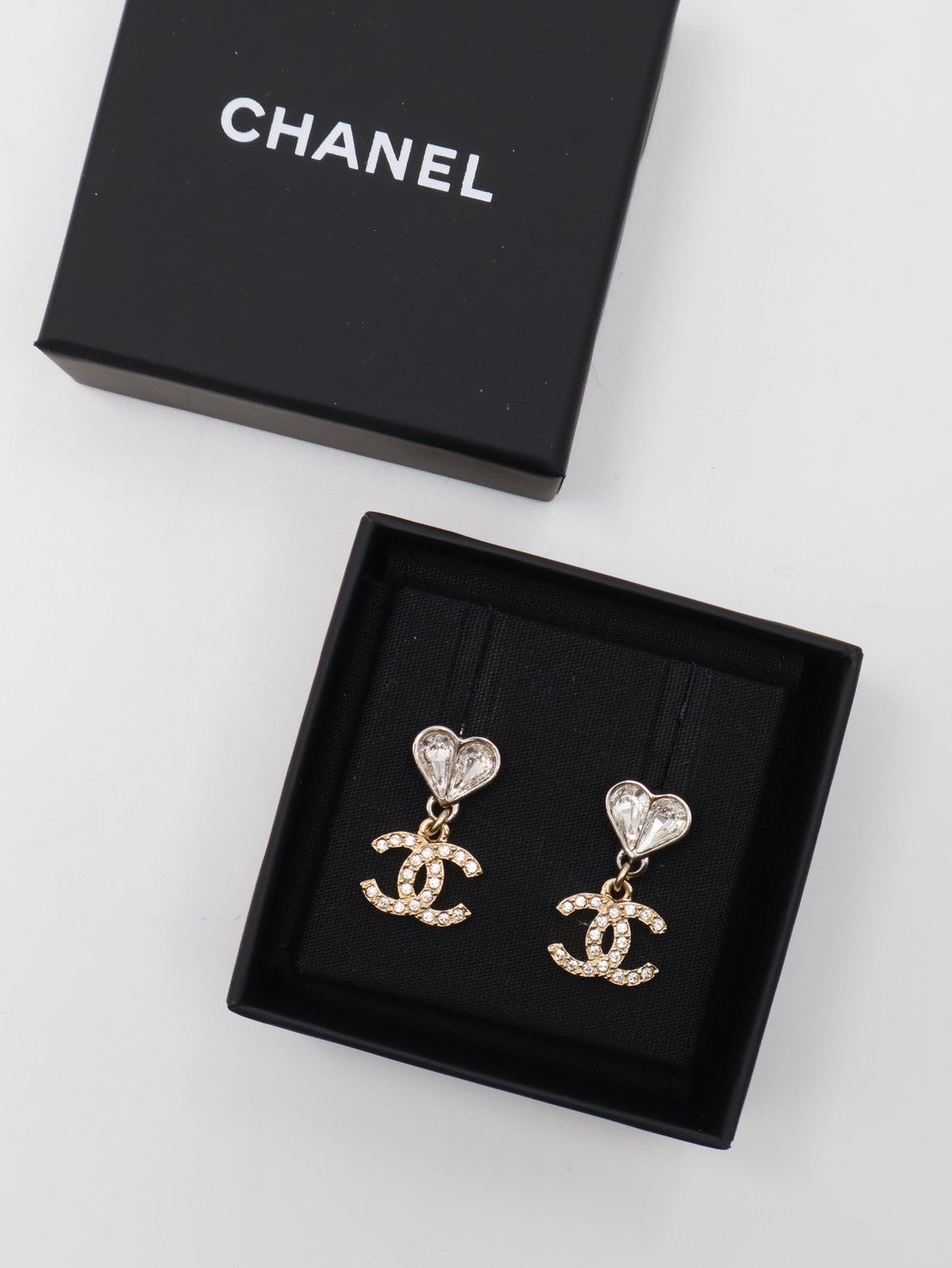 CHANEL 25C水晶愛心雙C耳環