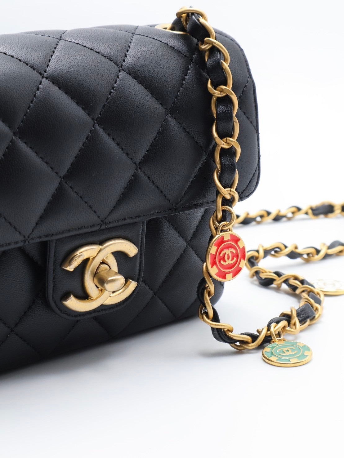 CHANEL 23C琺瑯籌碼金鏈口蓋包 - 方胖黑金