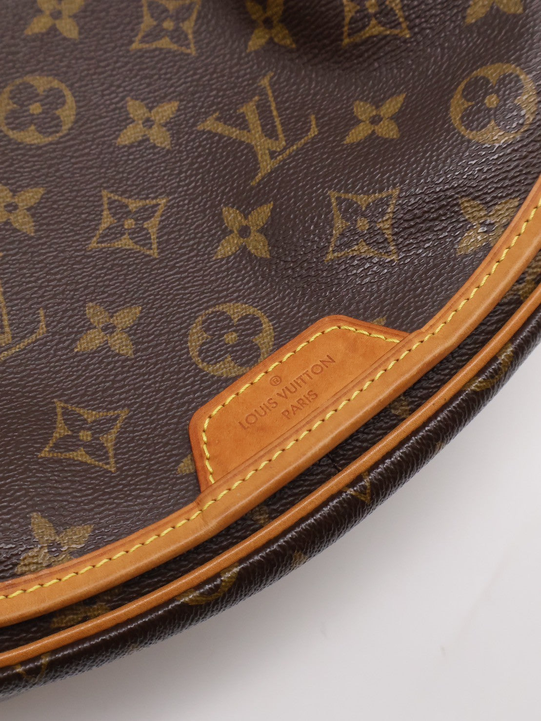 LOUIS VUITTON Menilmontant摺皺馬鞍包 - PM