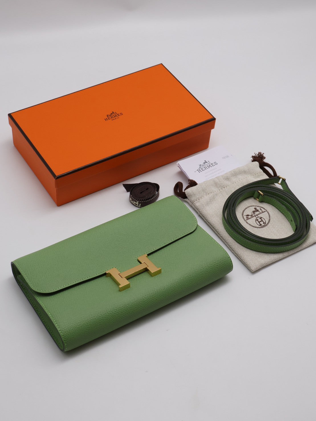 HERMES Constance to go - 牛油果綠金 Z