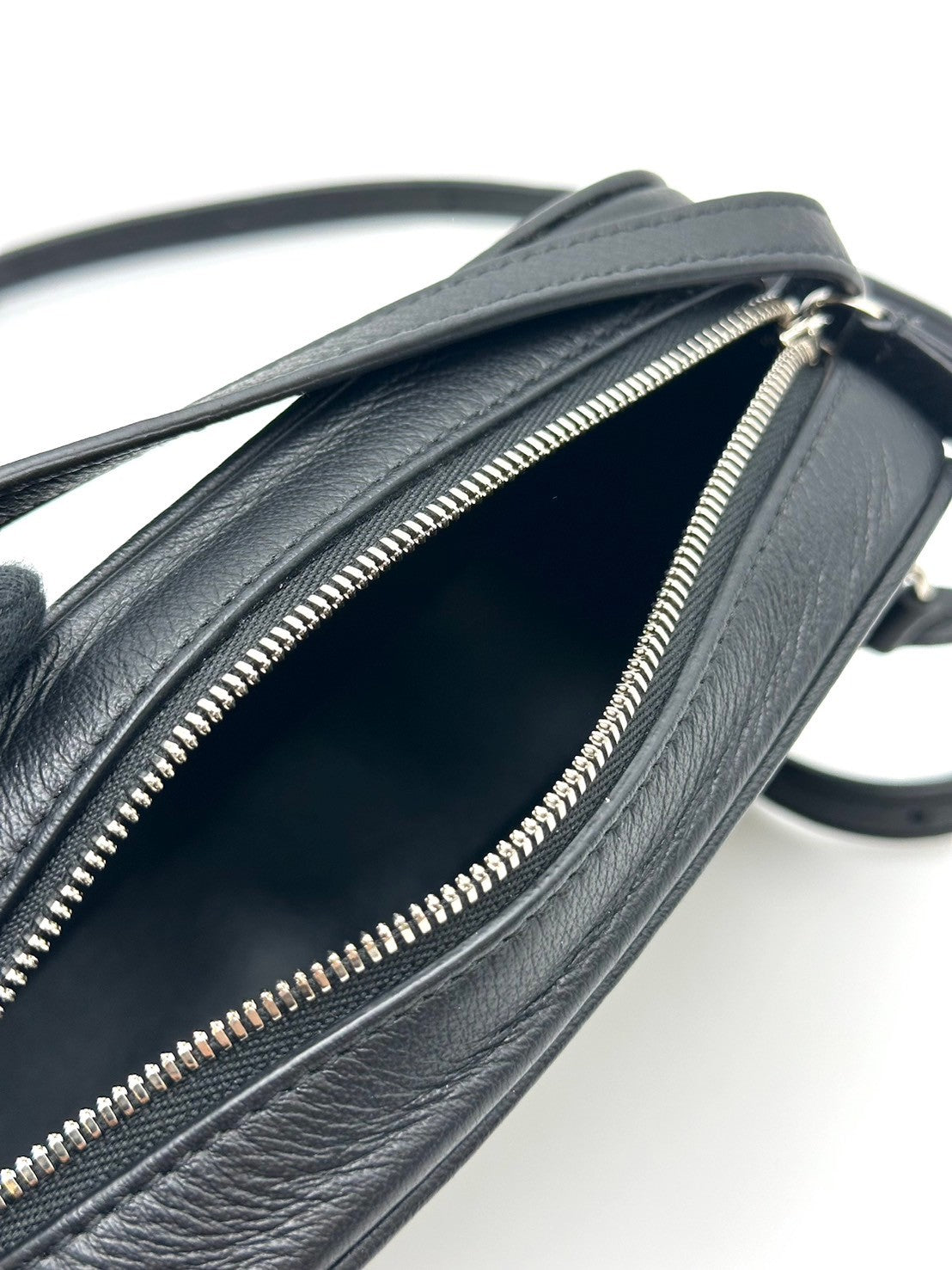 Balenciaga 小牛皮迷你相機包