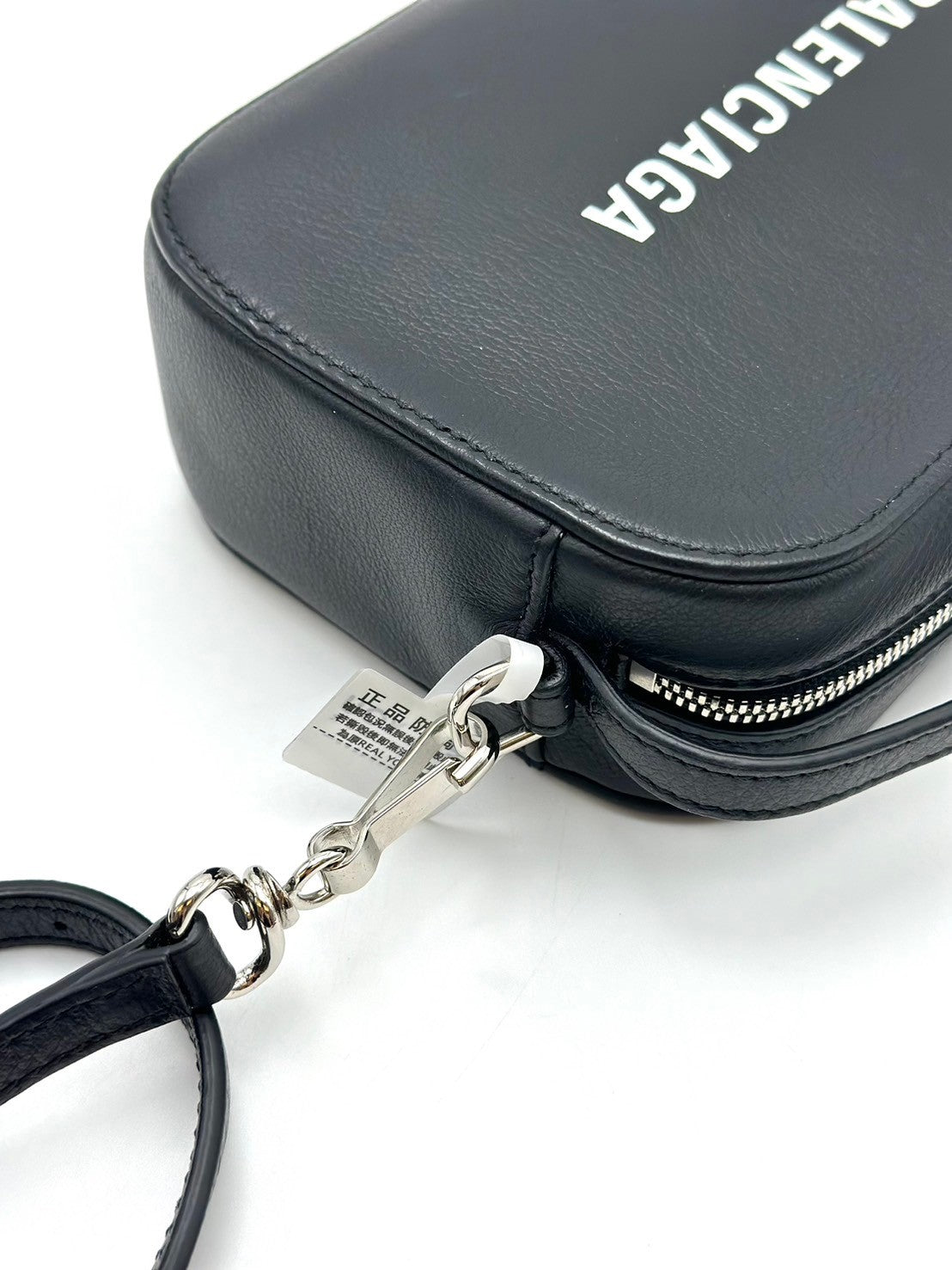 Balenciaga 小牛皮迷你相機包