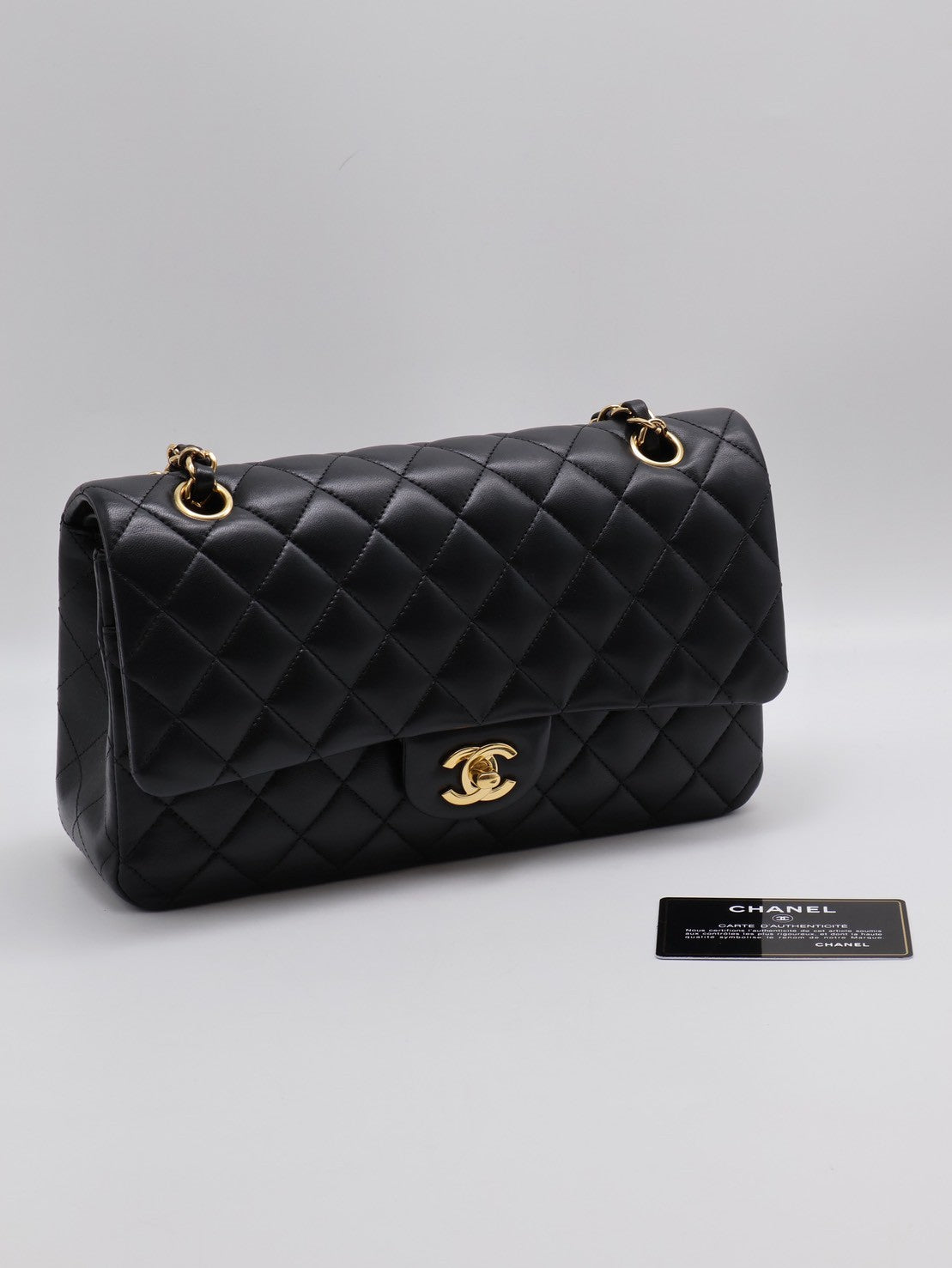 CHANEL 經典口蓋包 CF25 - 羊皮黑金26開