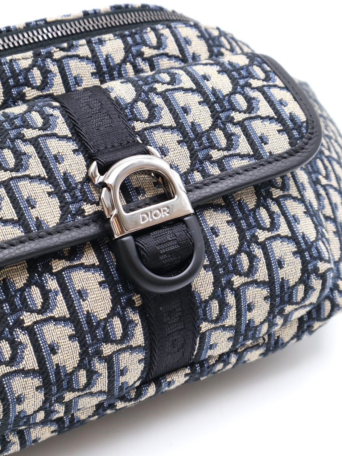 DIOR Oblique 8 腰包