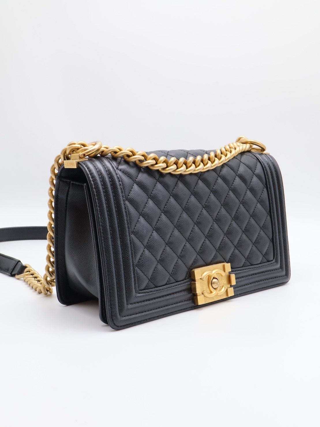 CHANEL Boy25 粒面牛皮口蓋包- 黑金30開