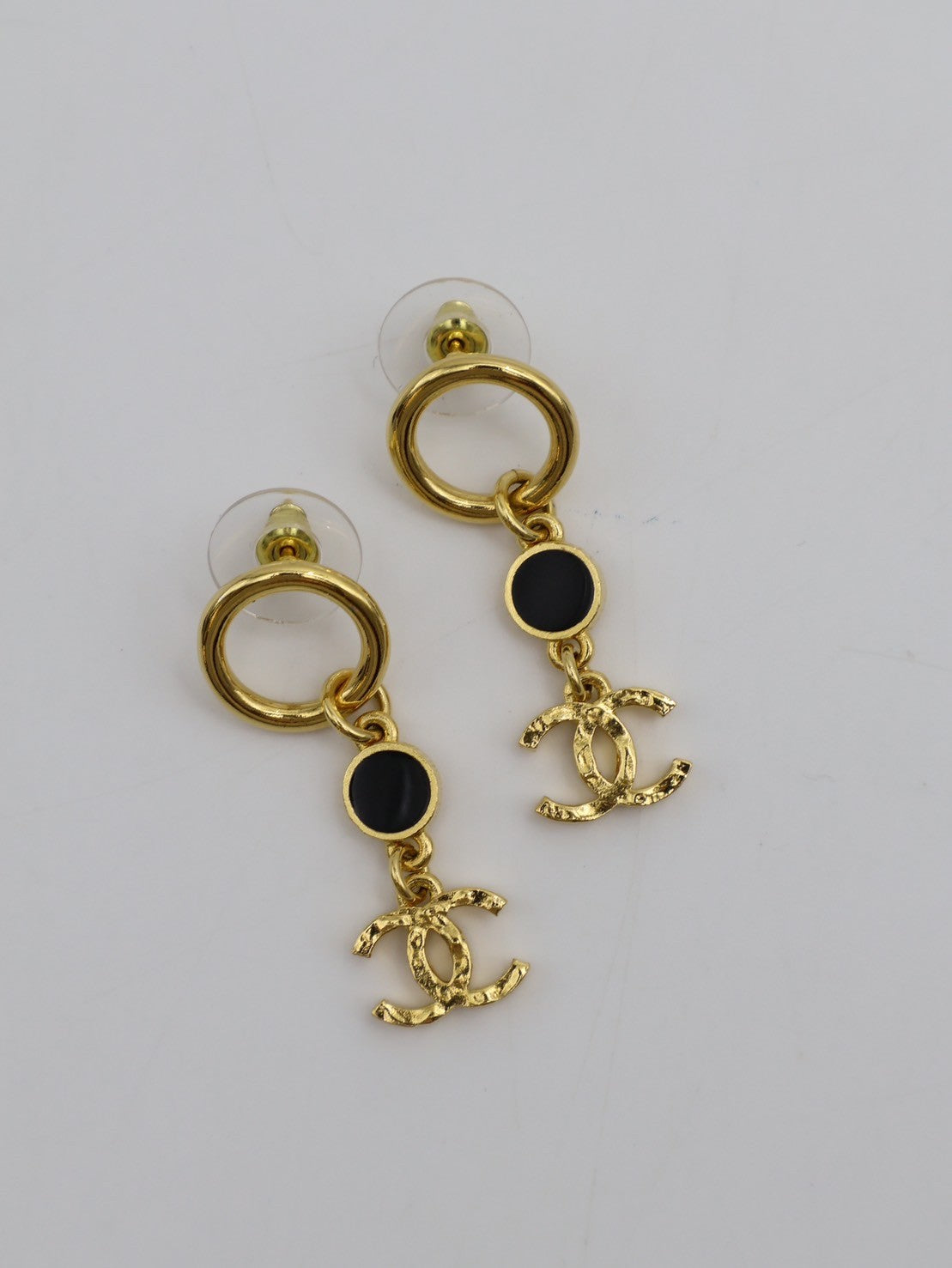 CHANEL 24C黑金雙C吊墜耳環