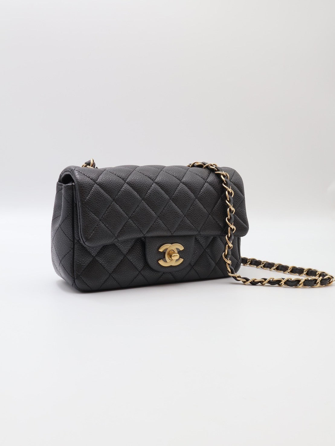 CHANEL 經典口蓋包 Mini CF20 - 粒面牛皮黑金 20開