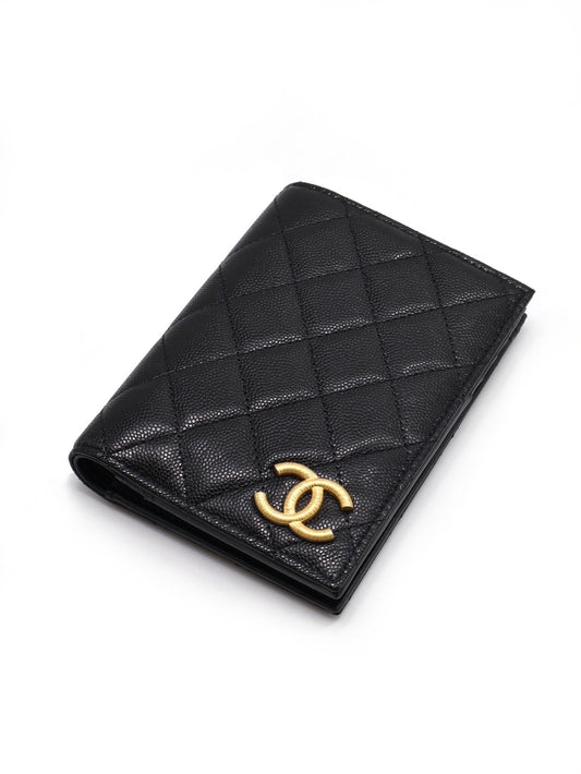 CHANEL 25P雙折護照夾中型錢包