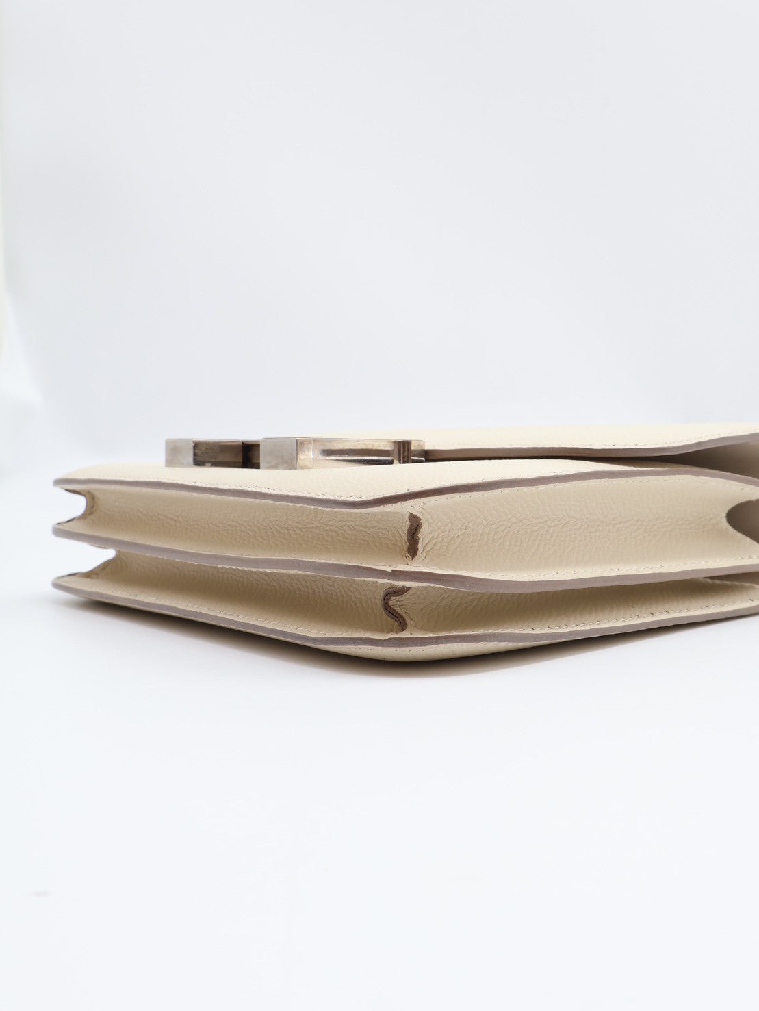 HERMES Mini Constance 19 - 奶昔白銀 D