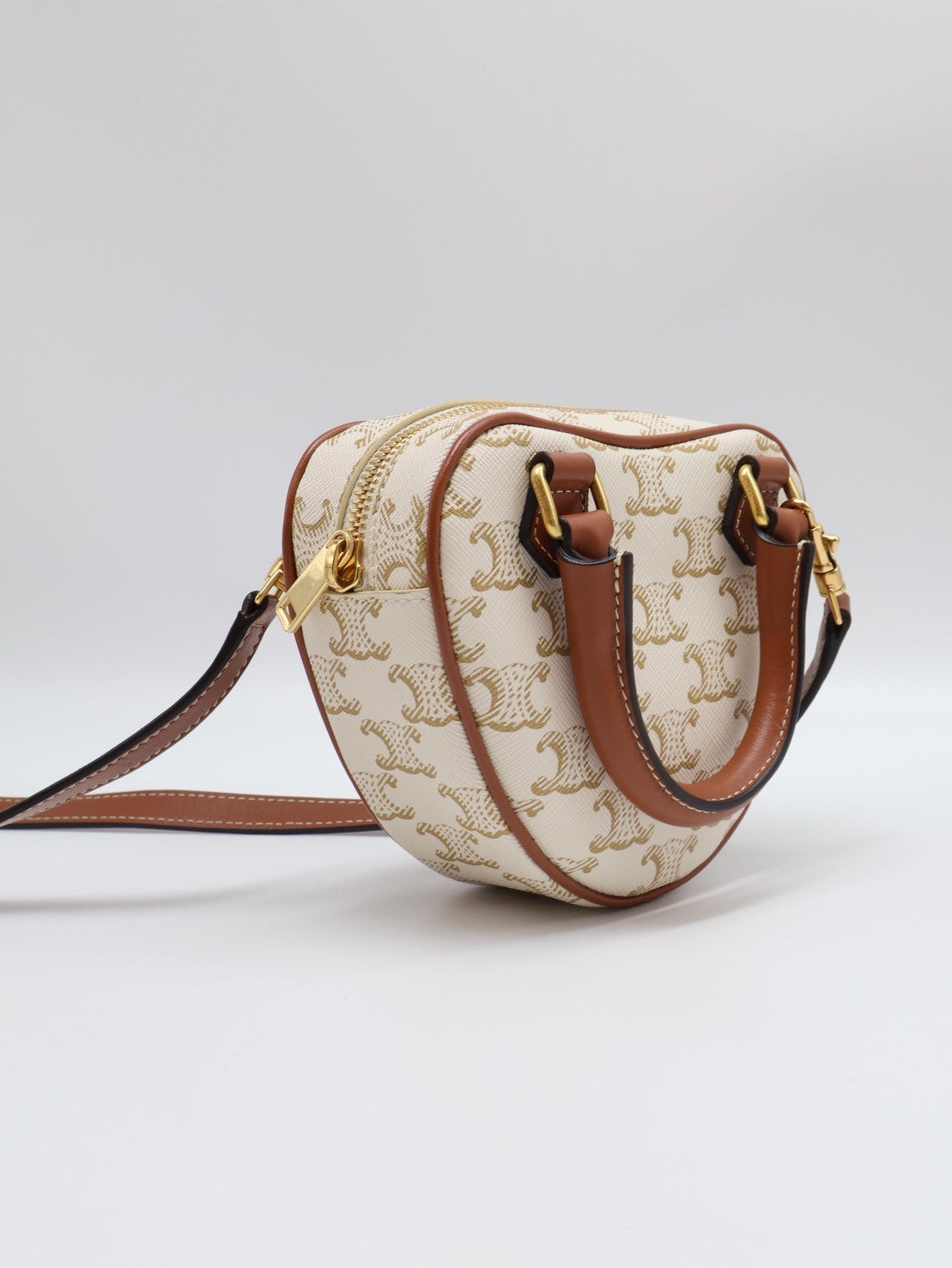 CELINE 凱旋帆布愛心包 - 中號白