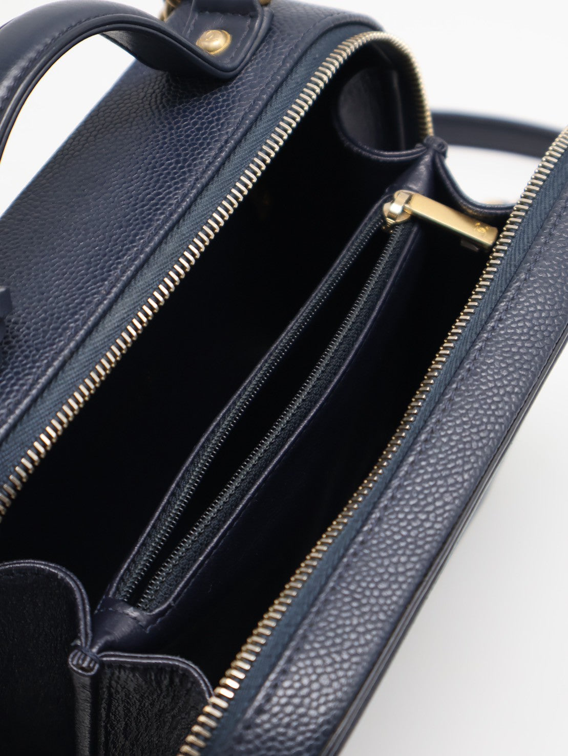 CHANEL Vanity case - 中號深藍27開