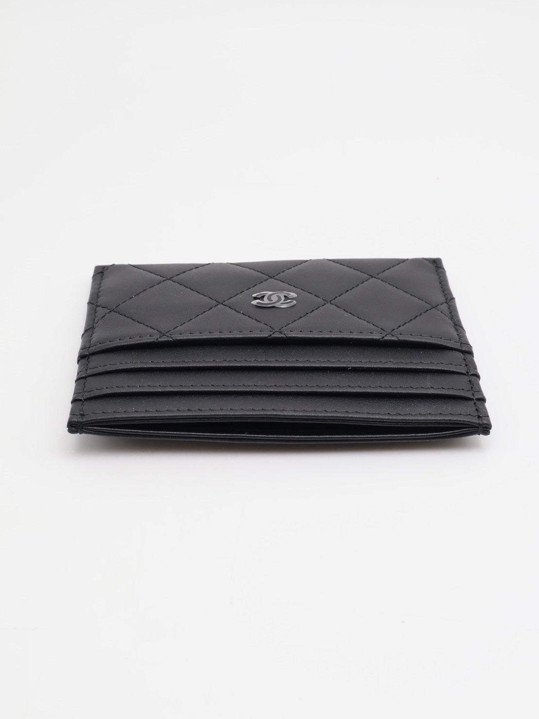 CHANEL 經典羊皮名片夾 - so black