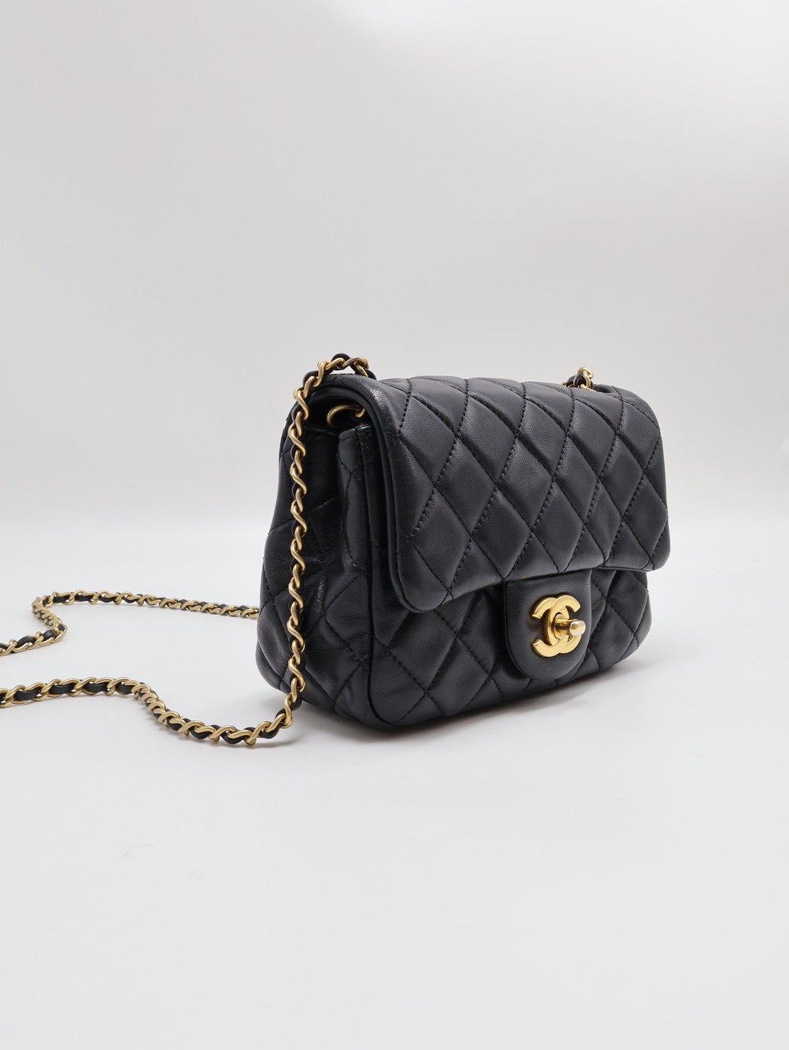 CHANEL 經典口蓋包方胖子 17 - 金球黑金