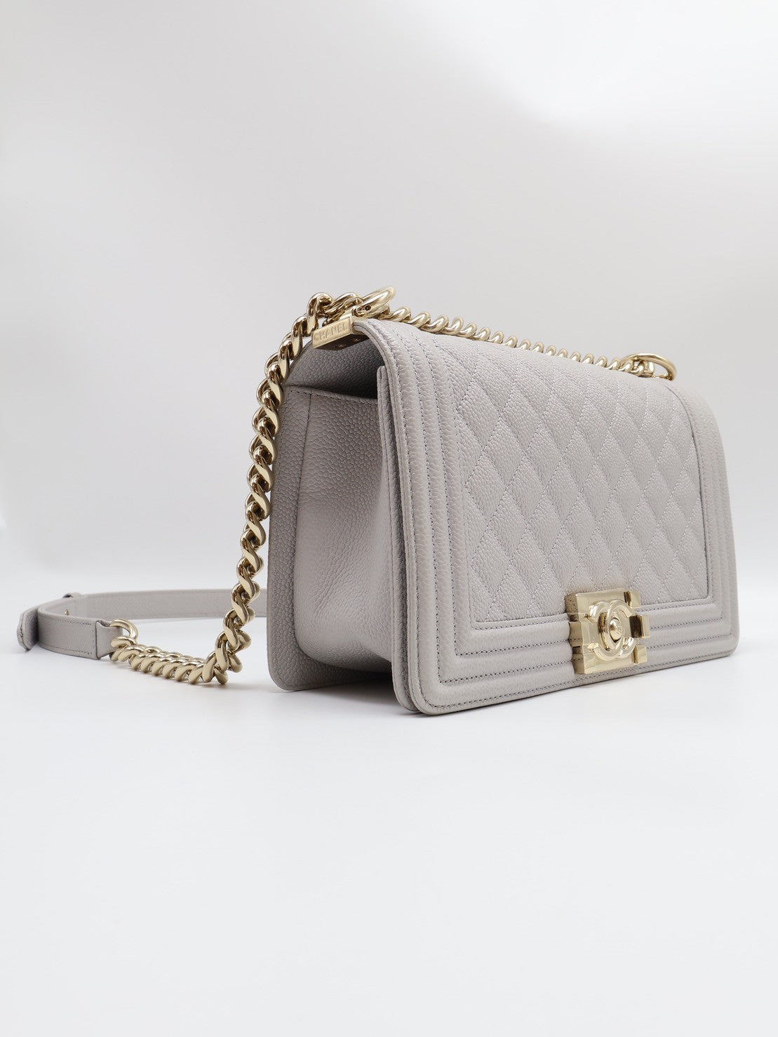 CHANEL Boy25 粒面牛皮口蓋包- 灰金29開